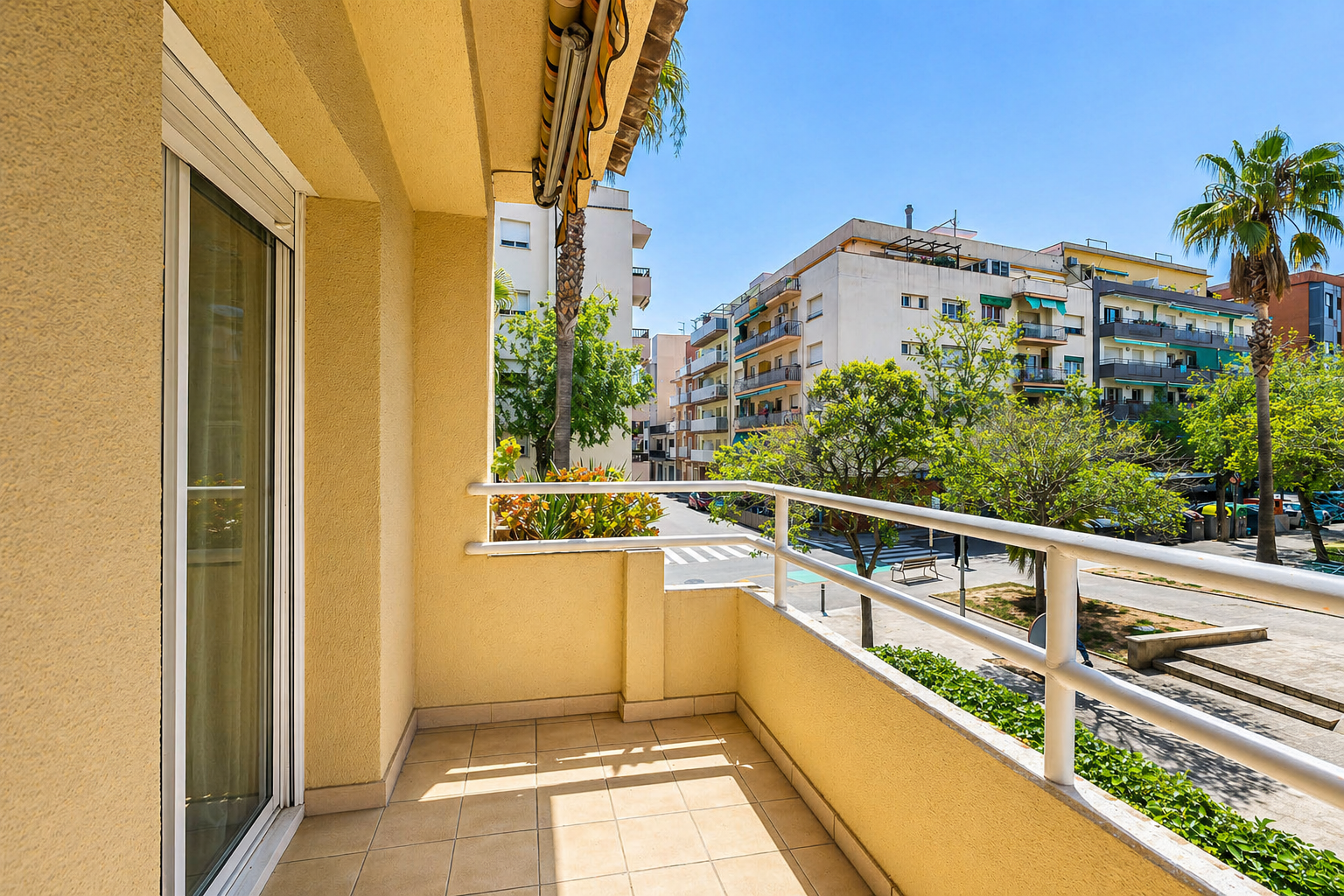 Semi-detached house in central Vilanova i la Geltrú