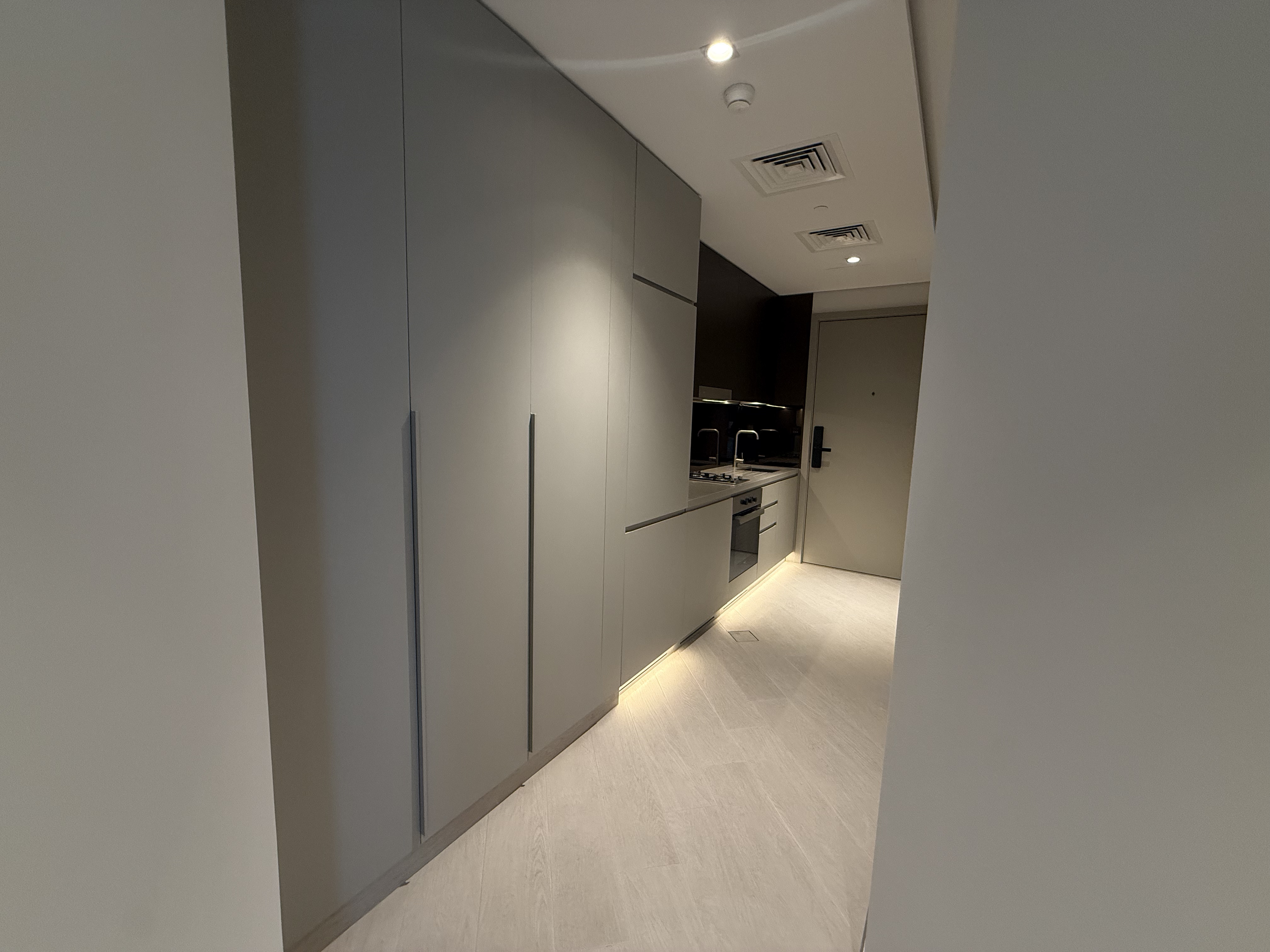 Brand new | Vacant | Mid floor