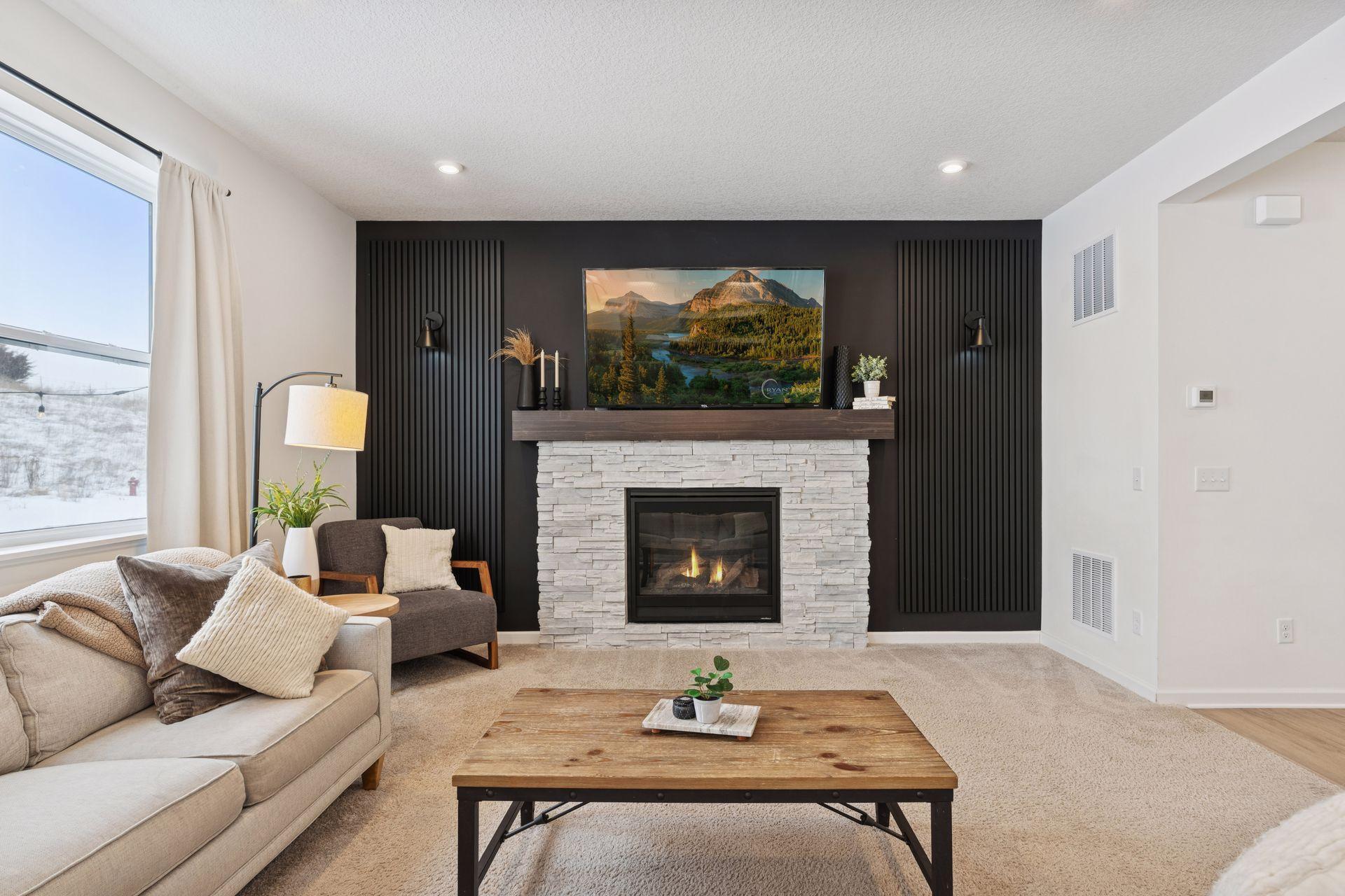 Executive 5-BR Sanctuary: Heated 3-Car & Designer Bar