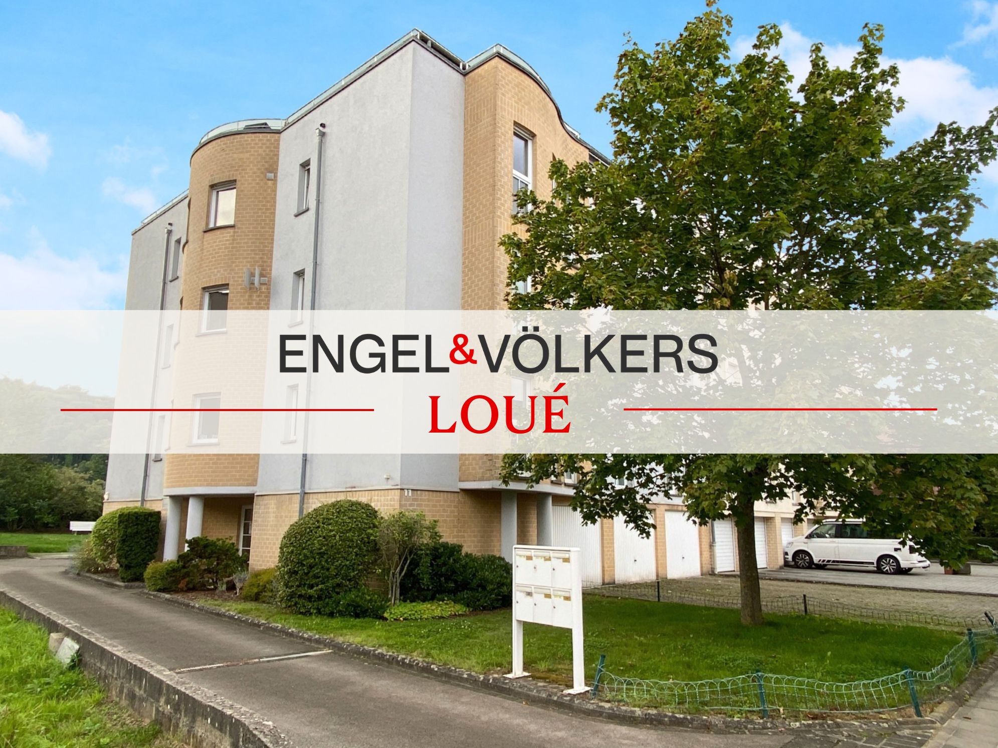 Bright 2-bedroom penthouse in Luxembourg-Beggen