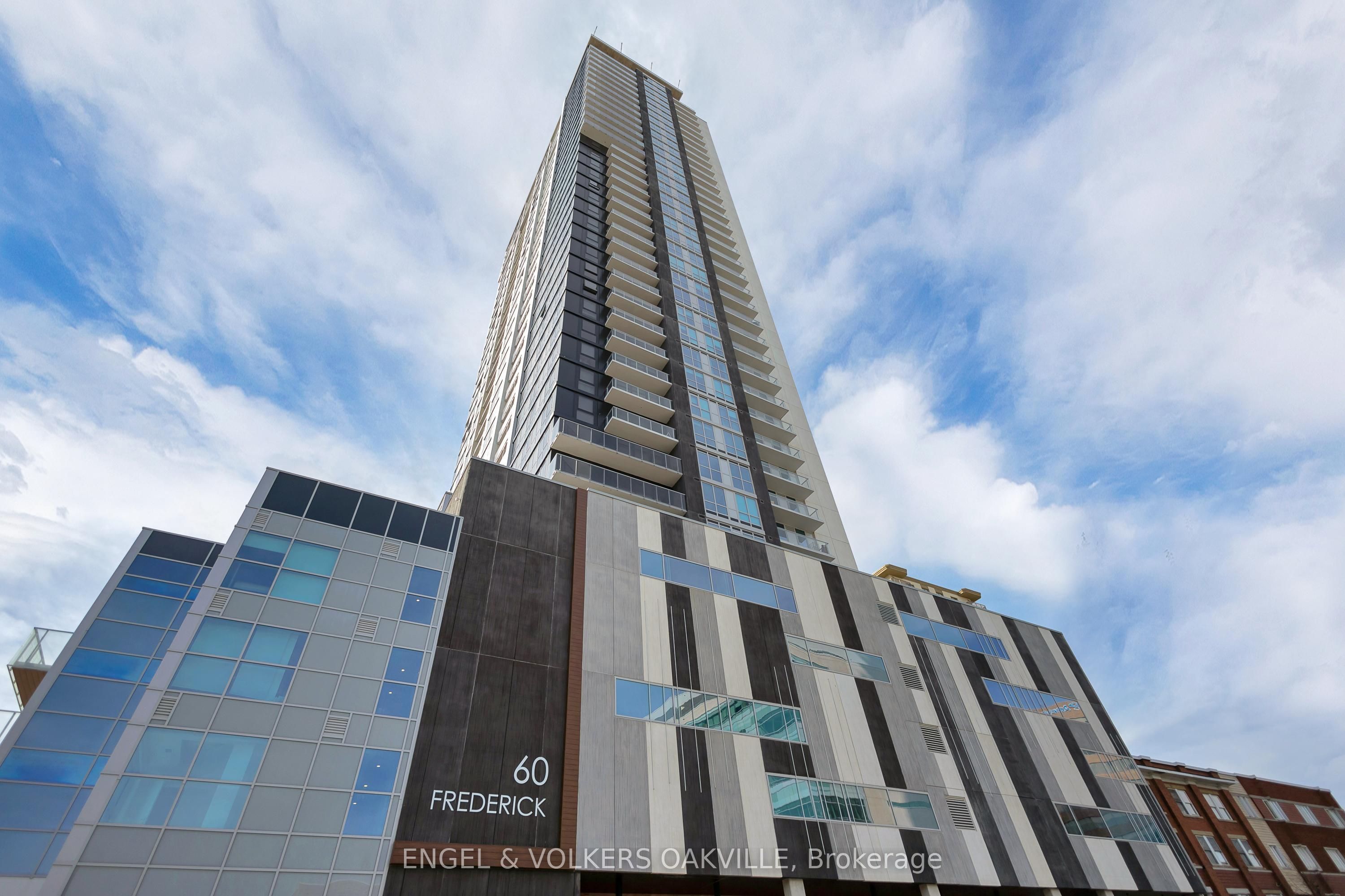 Penthouse Living Steps to Transit and Downtown Culture