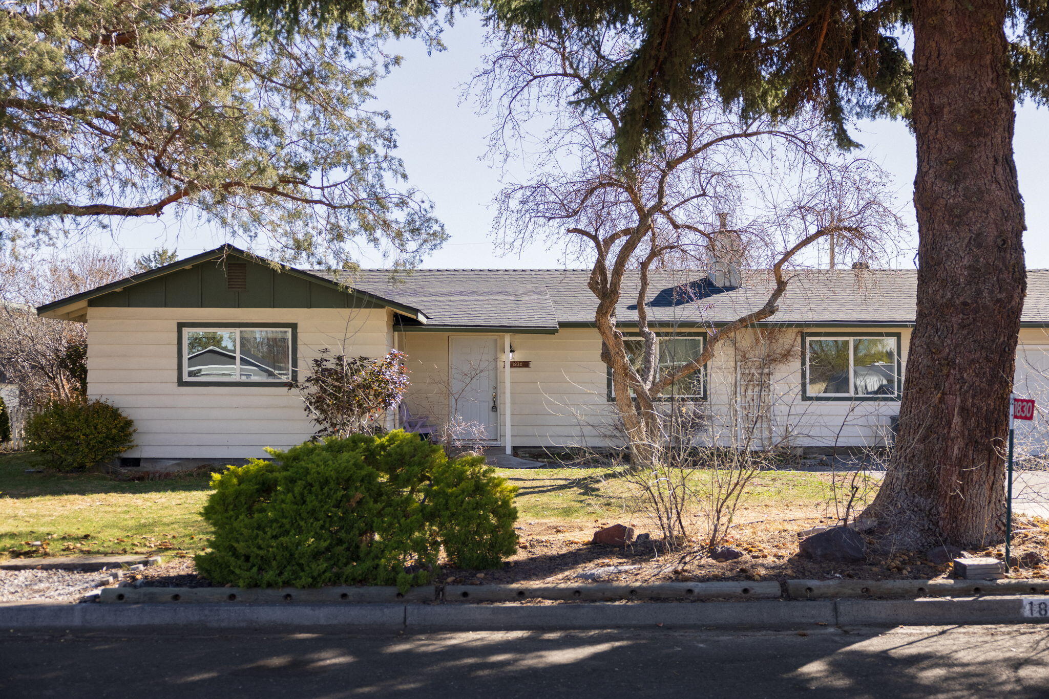 Updated, Move-in Ready Home in Redmond