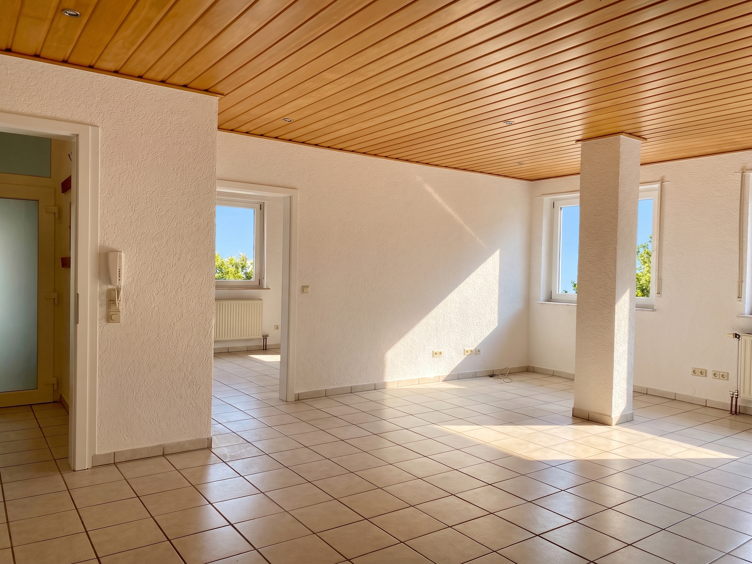 Gepflegte 2-Zimmer-Erdgeschosswohnung in ruhigem 3-Parteien-Haus