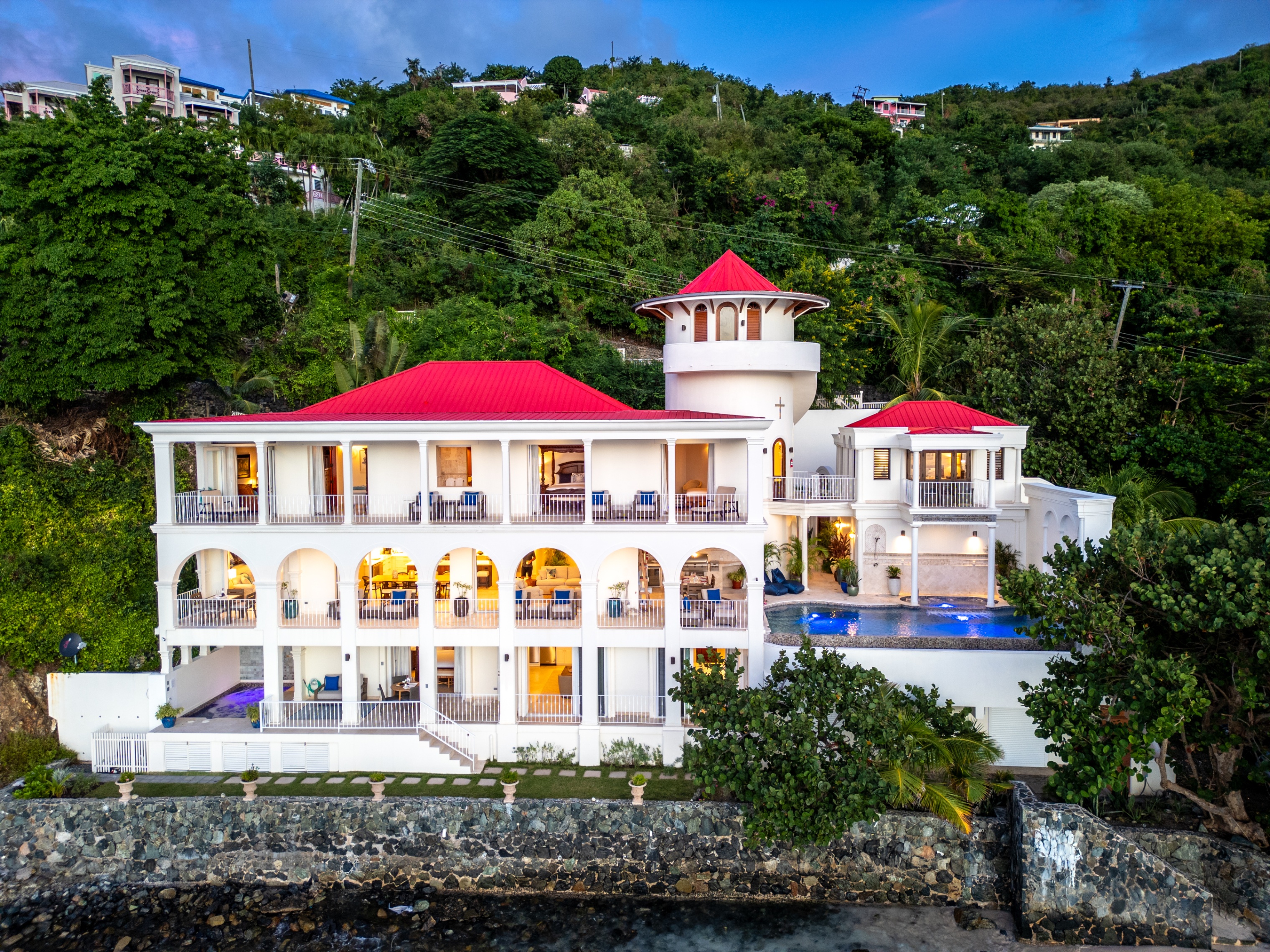 Dramatic Arcaded Terraces and Oceanfront Living
