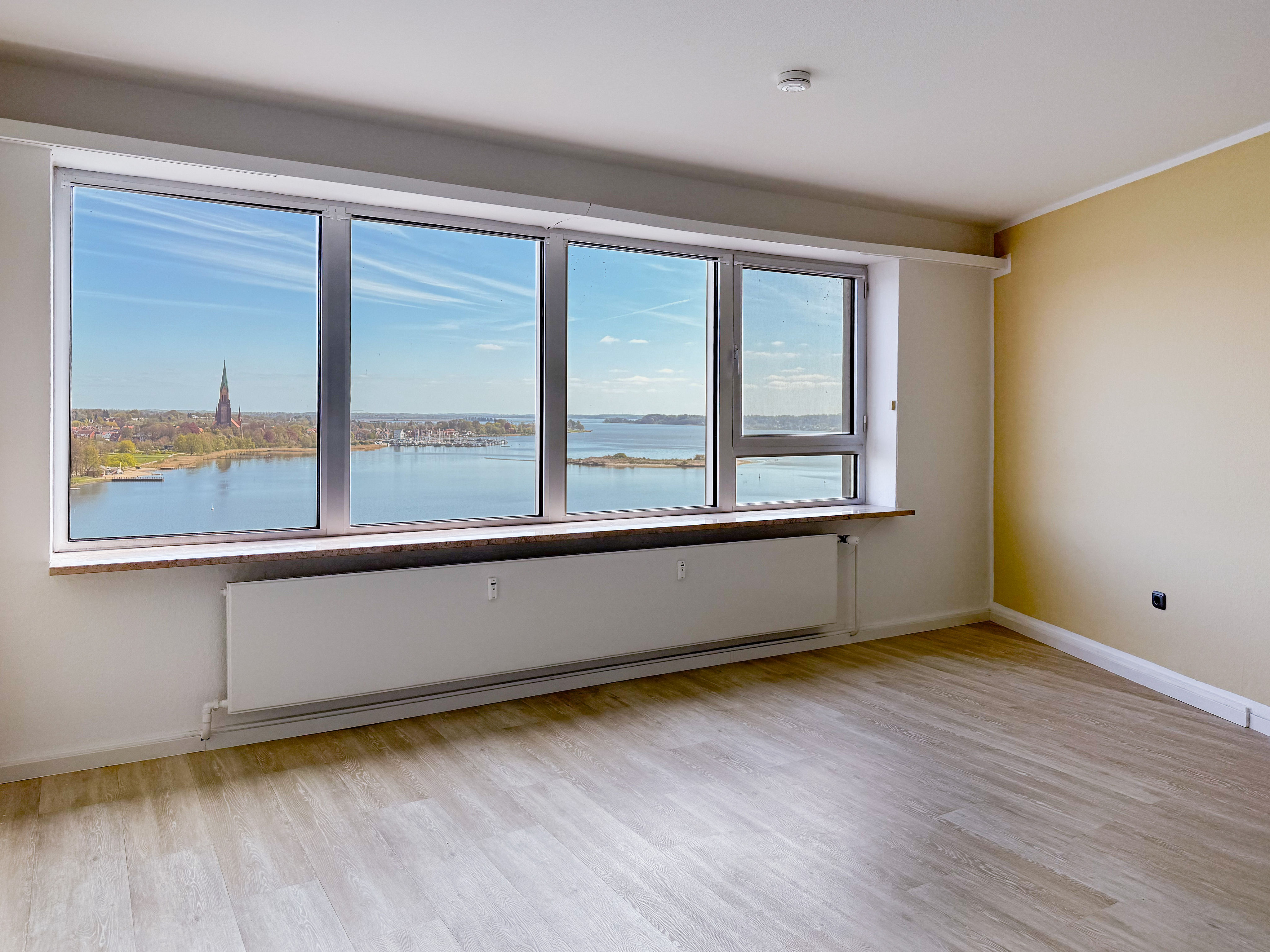 Erstklassiger Schleiblick aus der 13. Etage