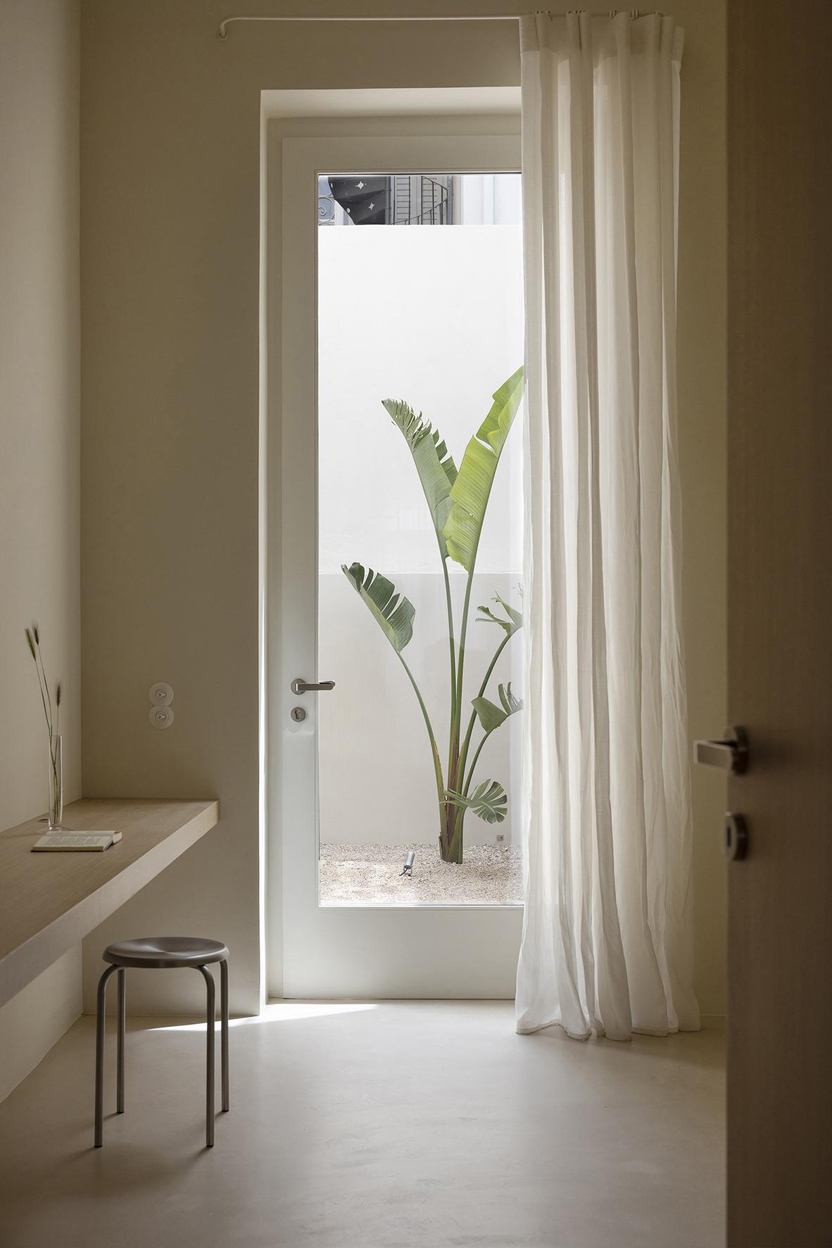 Fully renovated 1935 neoclassical apartment in Kolonos (195 sq.m.) - Golden Visa Eligible