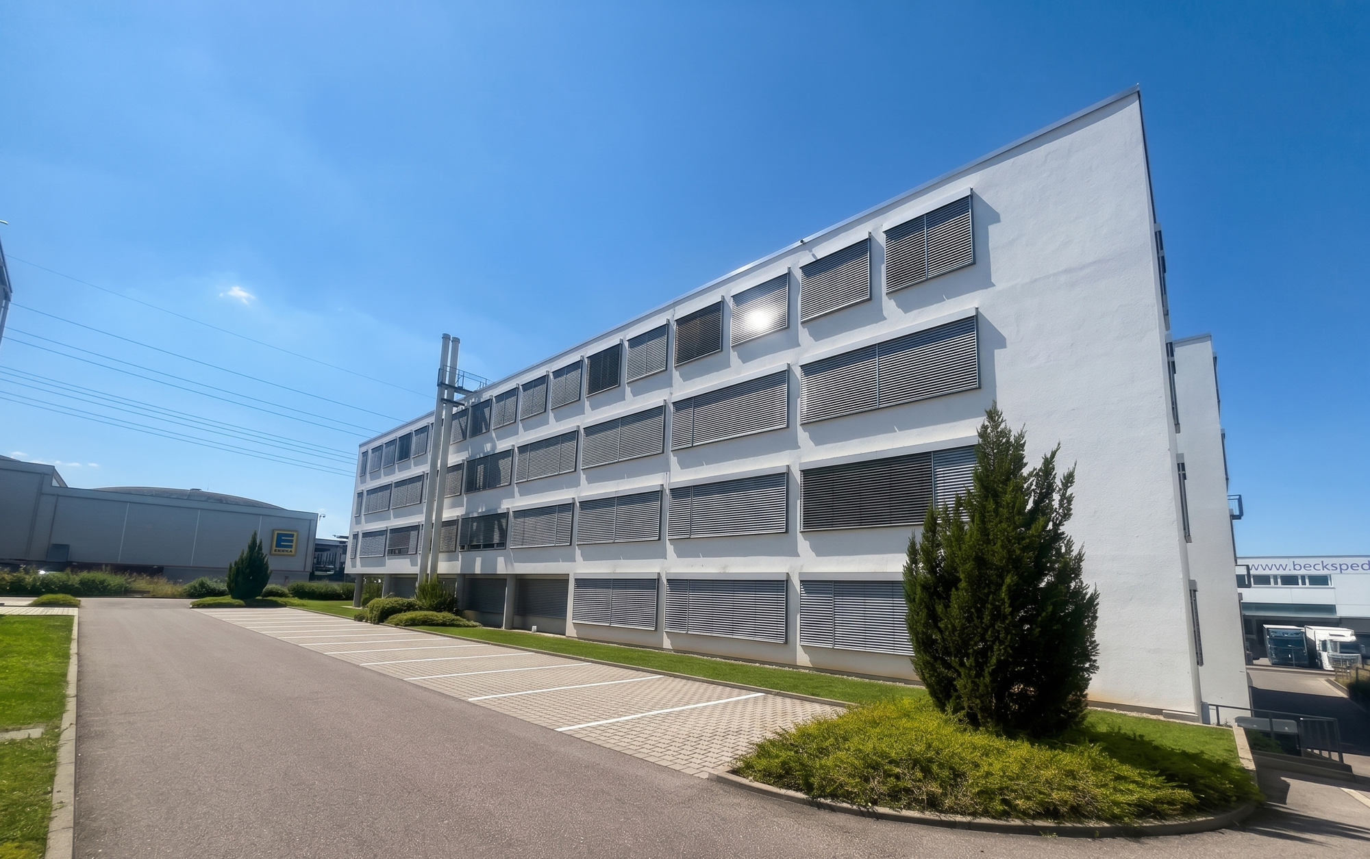 Attraktives Büro nahe Flughafen