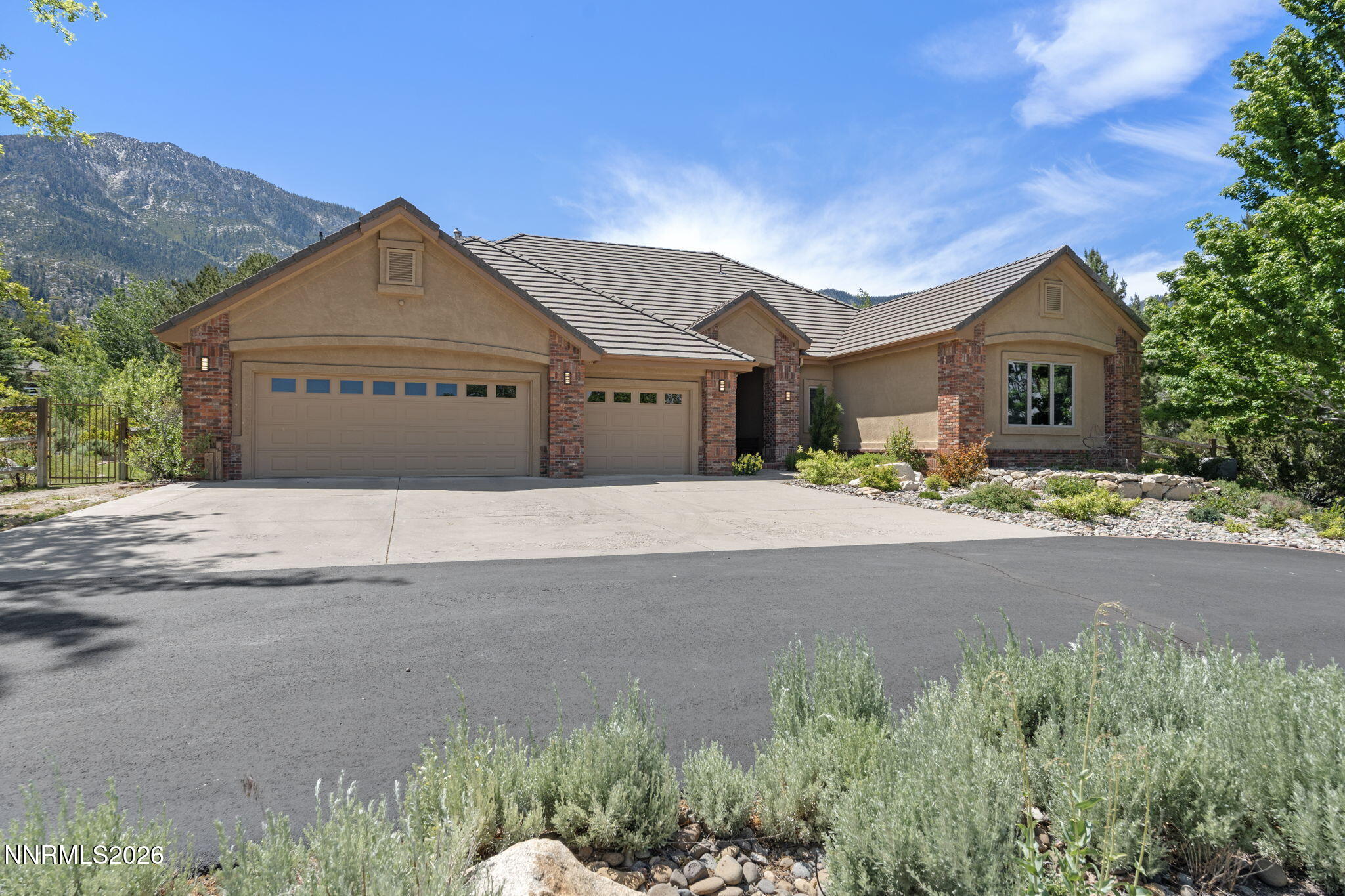 A Masterpiece of Craftsmanship and Mountain Views