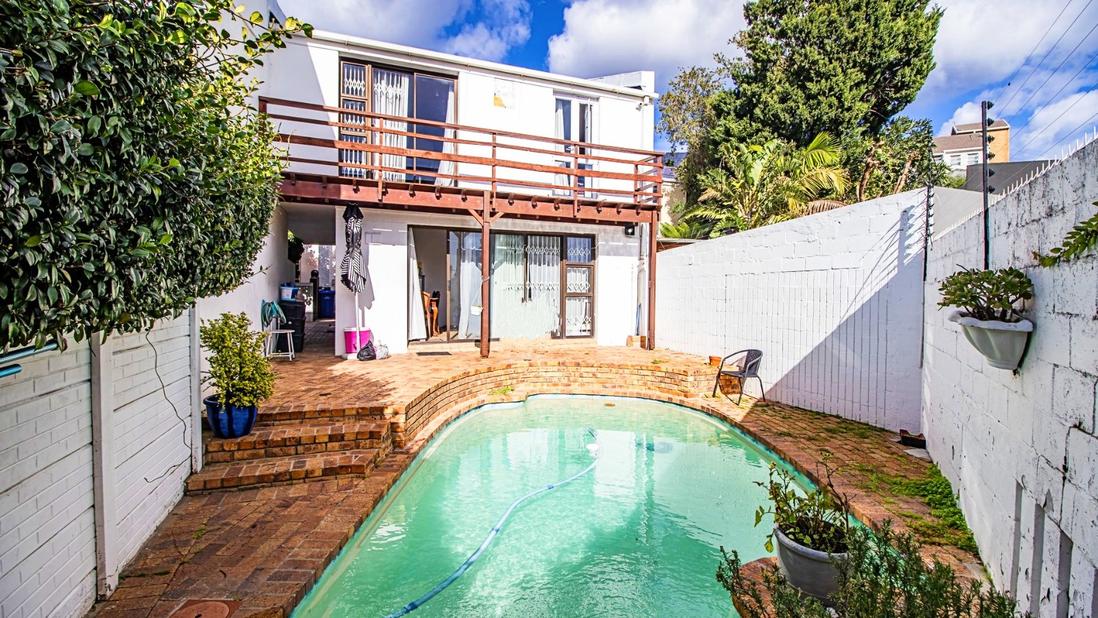 3 Bedroom home in sunny Zonnebloem
