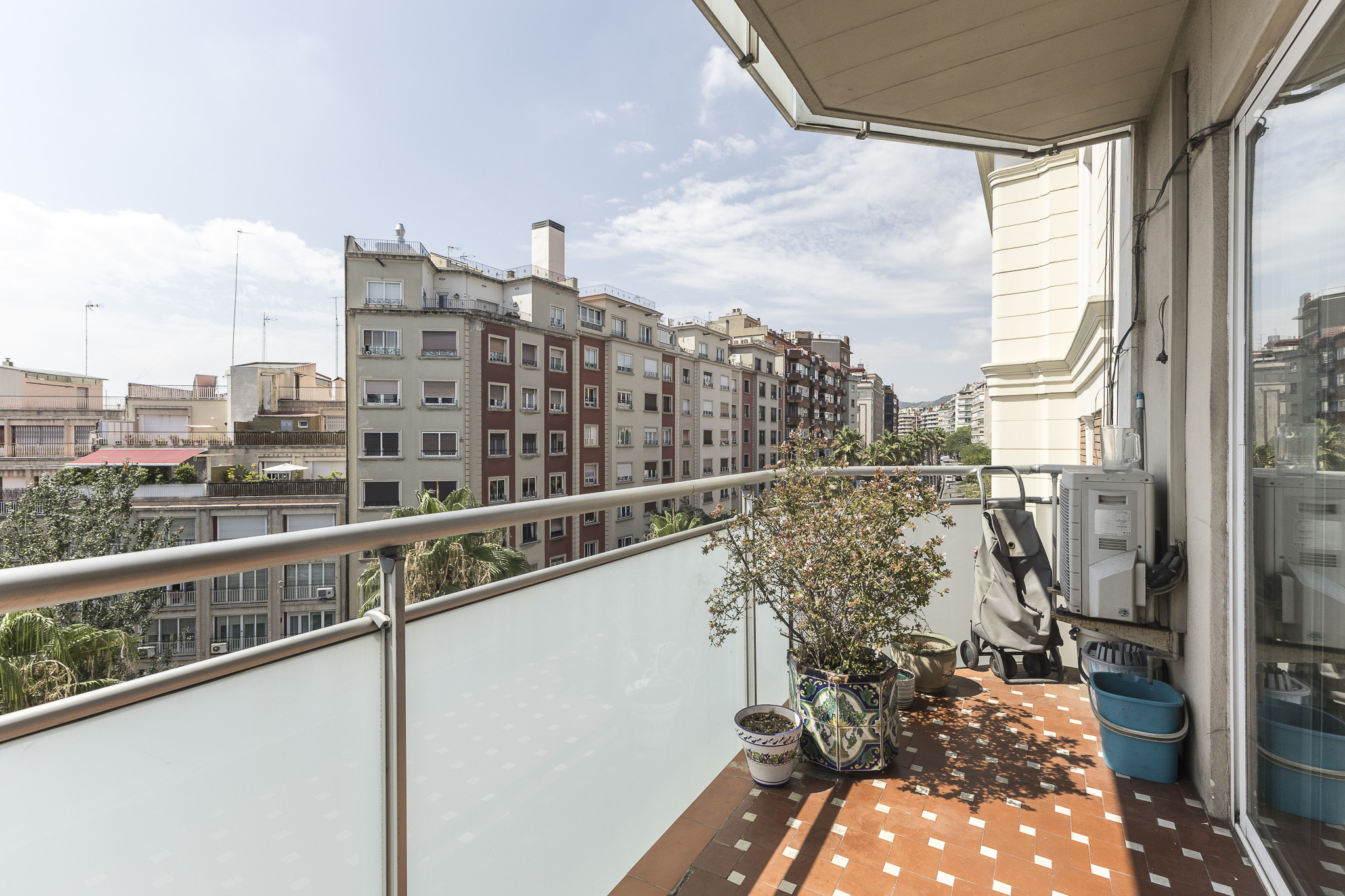 Cozy apartment with balcony in Putxet