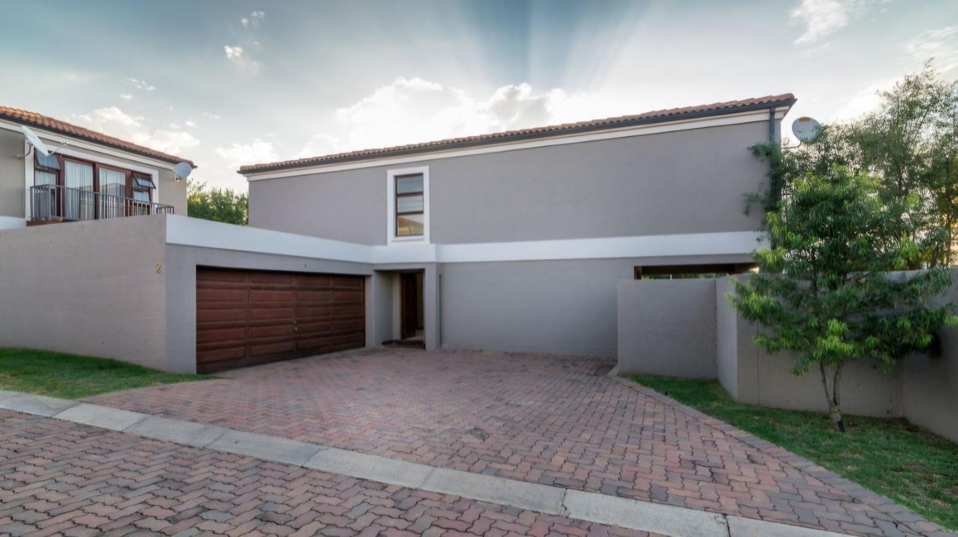 Spacious 3 bedroom 2.5 cluster for rent in Sunninghill
