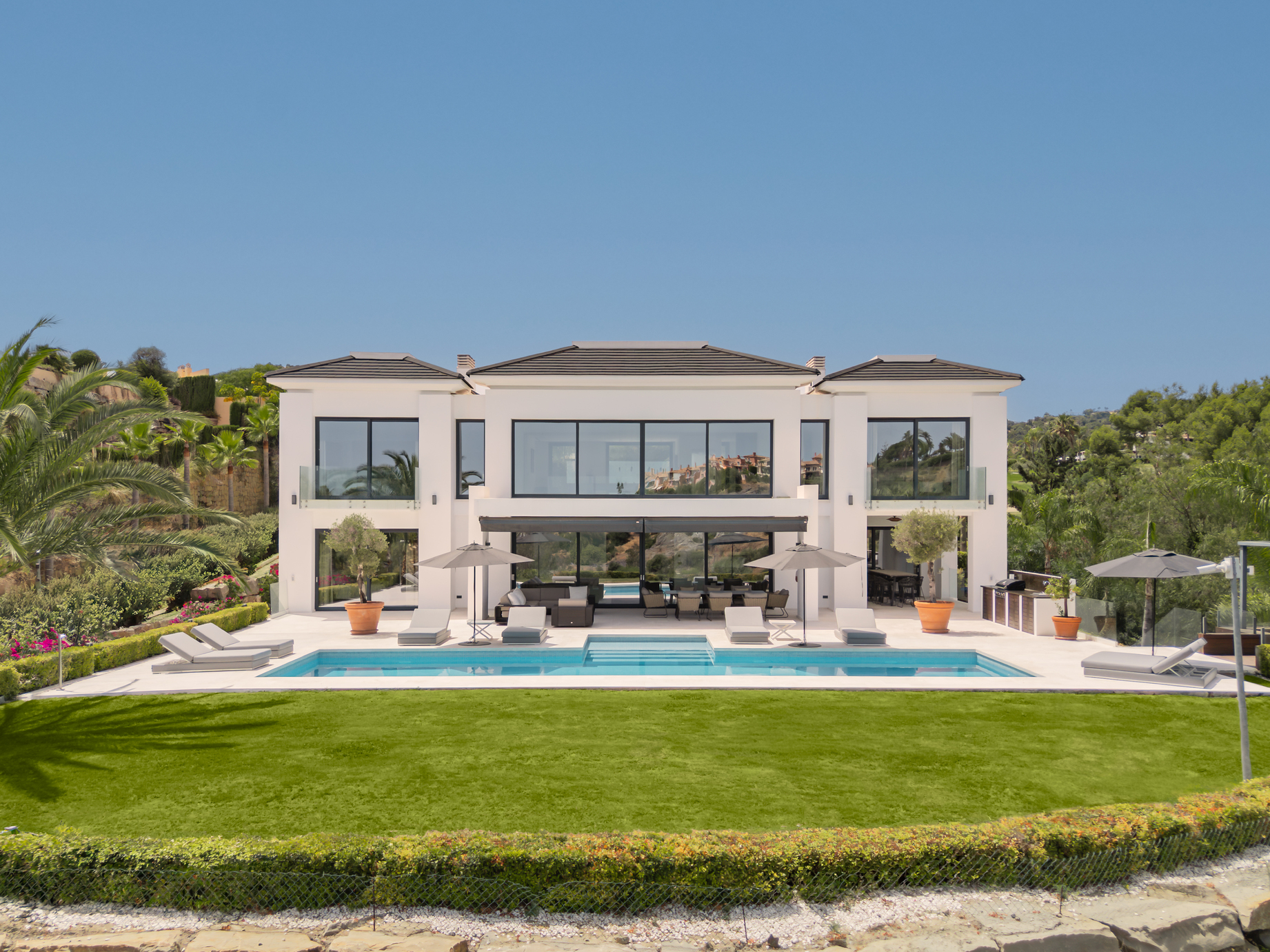 Luxury Villa with Panoramic Sea Views in Los Almendros, Benahavís