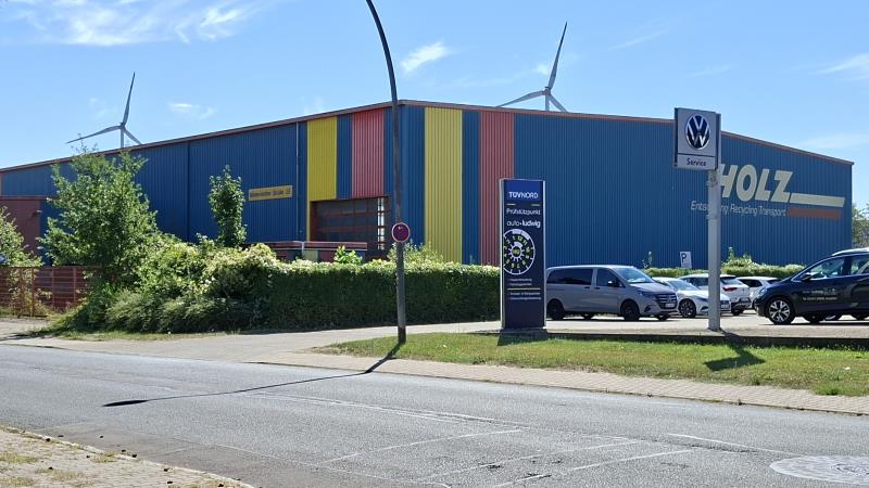 Lagerhalle (H=10m) mit Freifläche in Salzgitter-Watenstedt