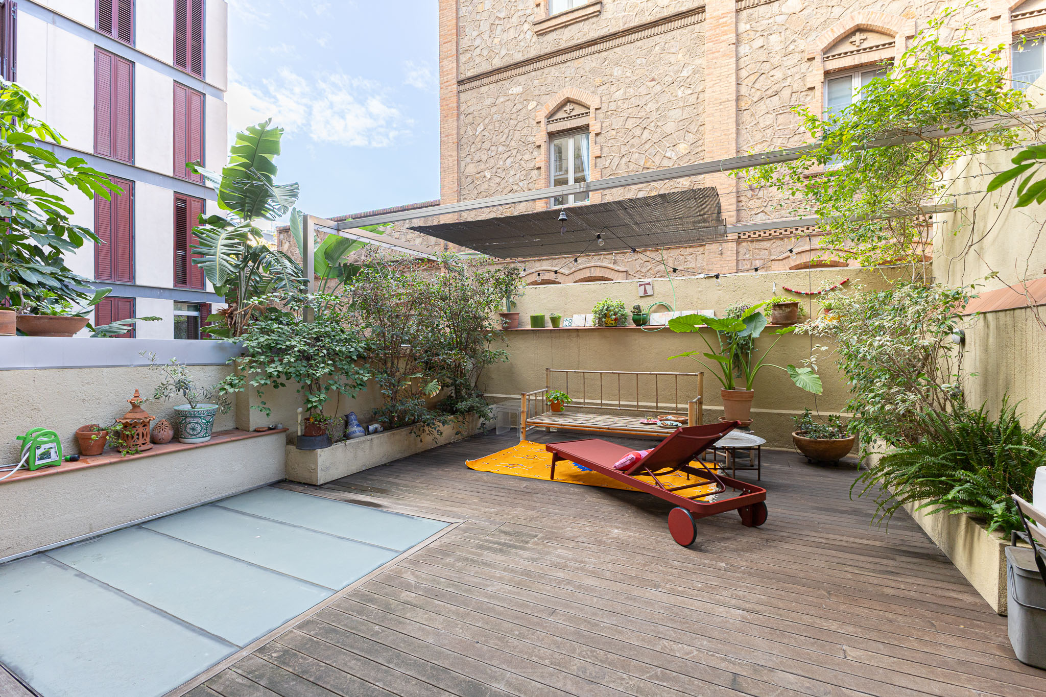 Exclusive - Cozy and functional apartment with a beautiful 25 m² terrace in Eixample Dreta