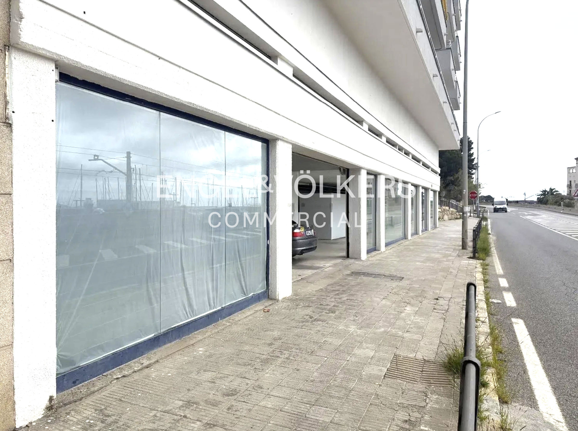 LOCAL COMERCIAL EN VENTA — ARENYS DE MAR