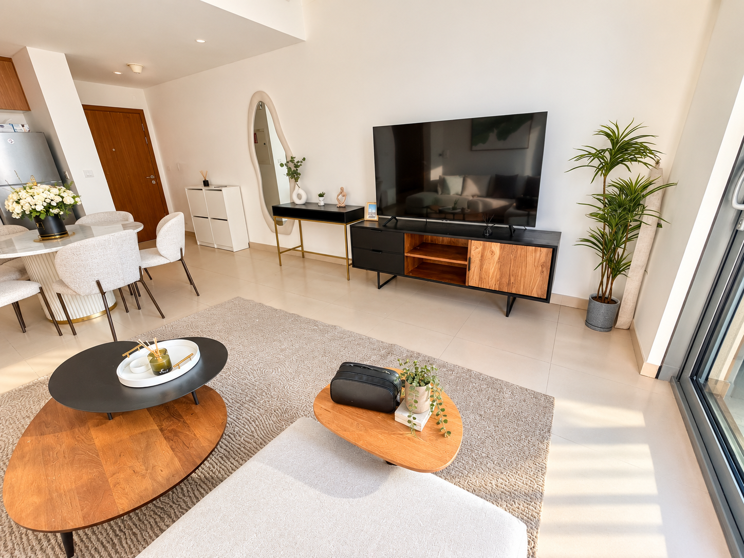 Luxury Living | Premium Furnishings | Sea Views