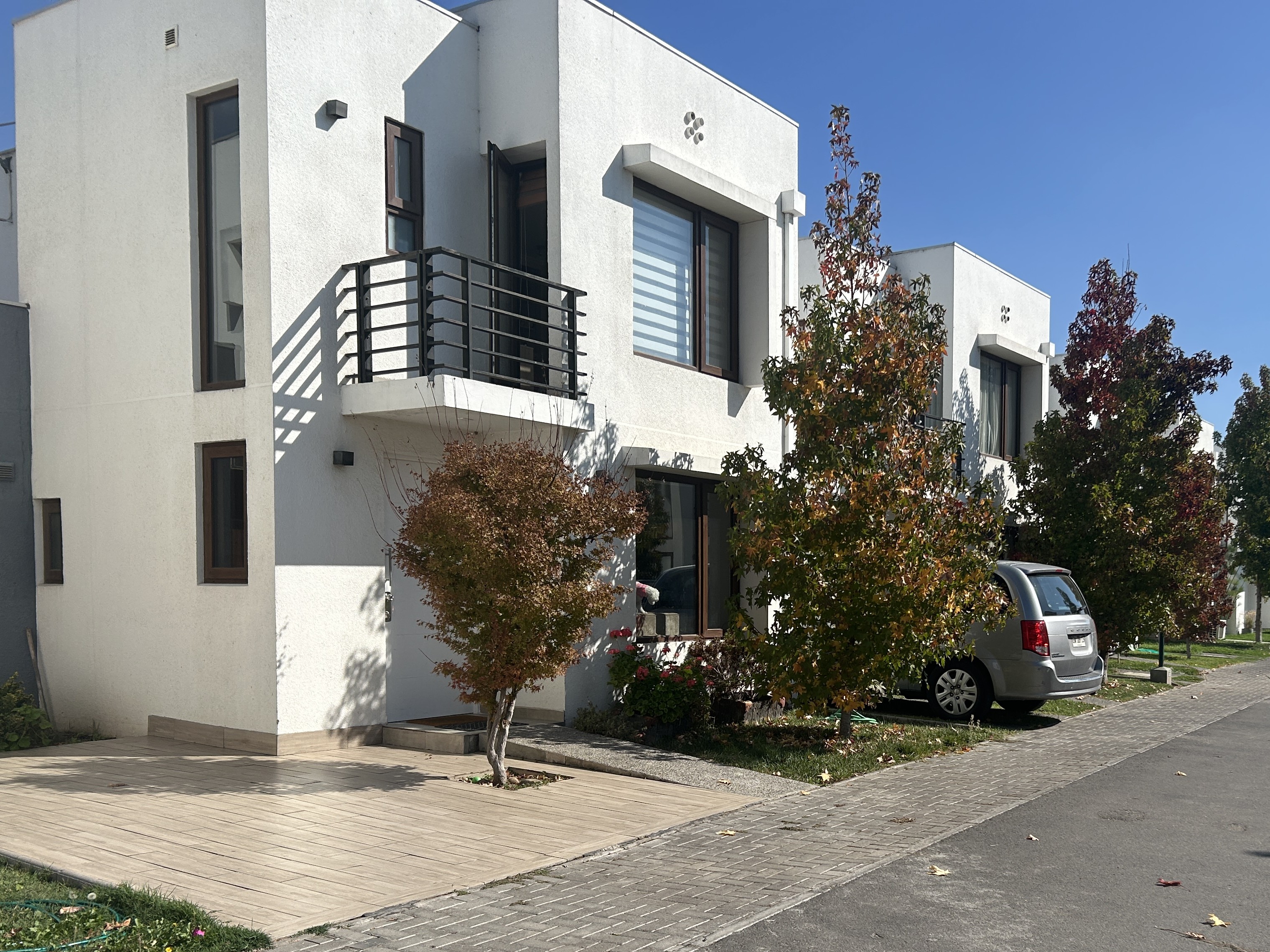 Casa Mediterránea en Condominio de calle Miraflores, Peñaflor