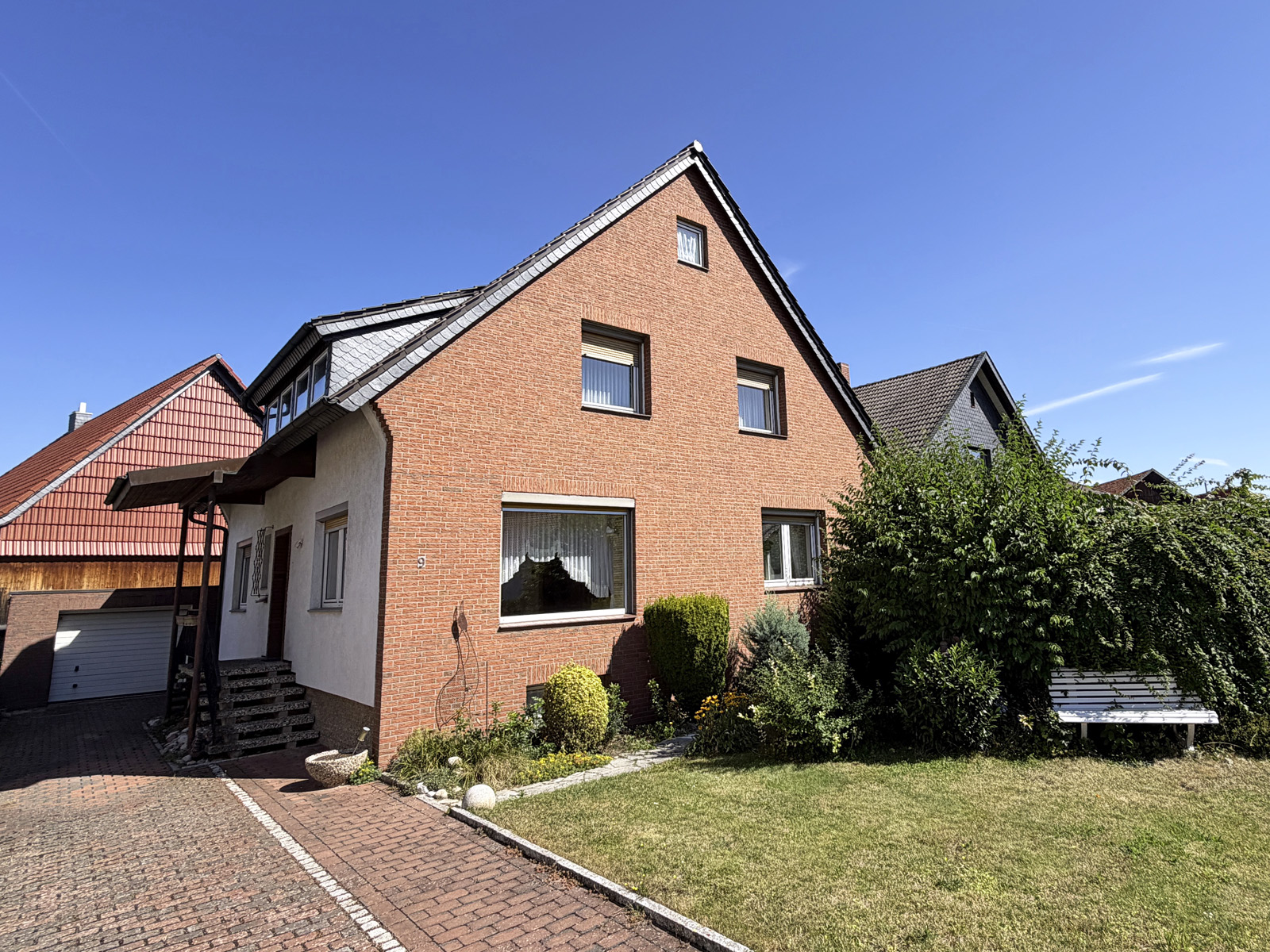 Freistehendes Haus im Ortskern sucht kreative Hände