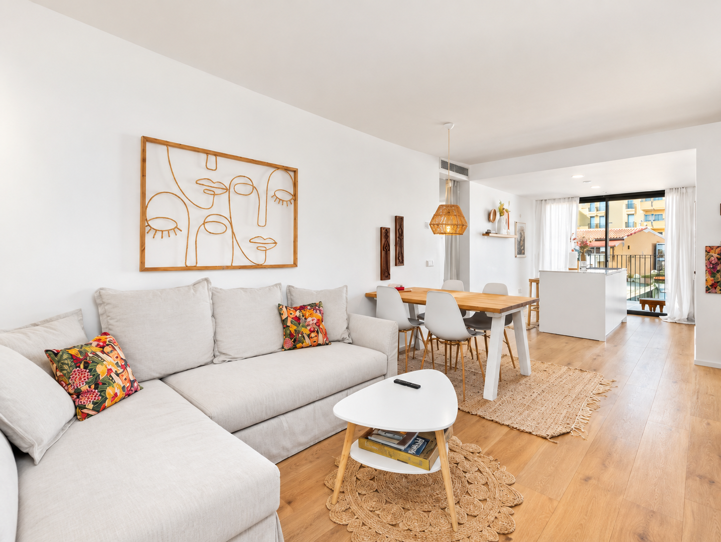 Wunderschöne Wohnung mit zwei Balkonen nähe dem Strand von Ciudad Jardín