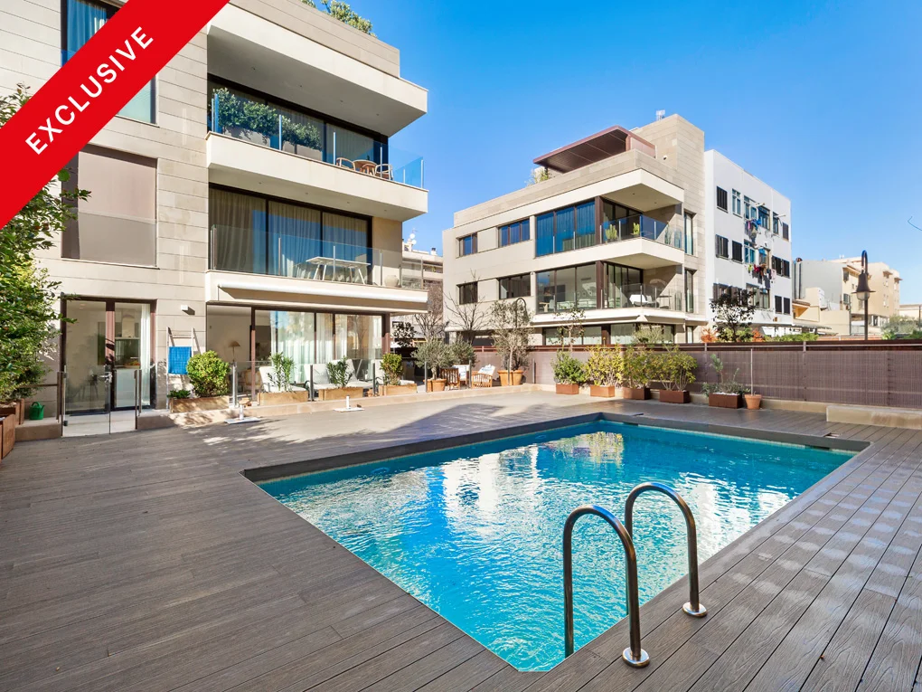 Charming ground floor apartment with pool and parking
