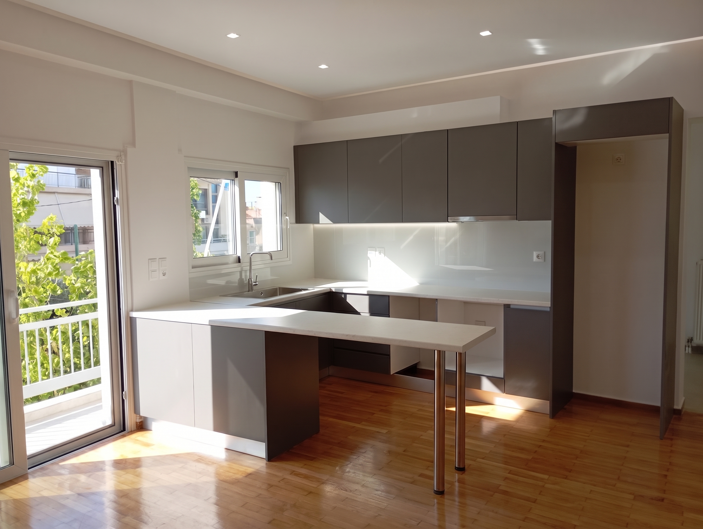 70sqm apartment next to Niarchos with Parking