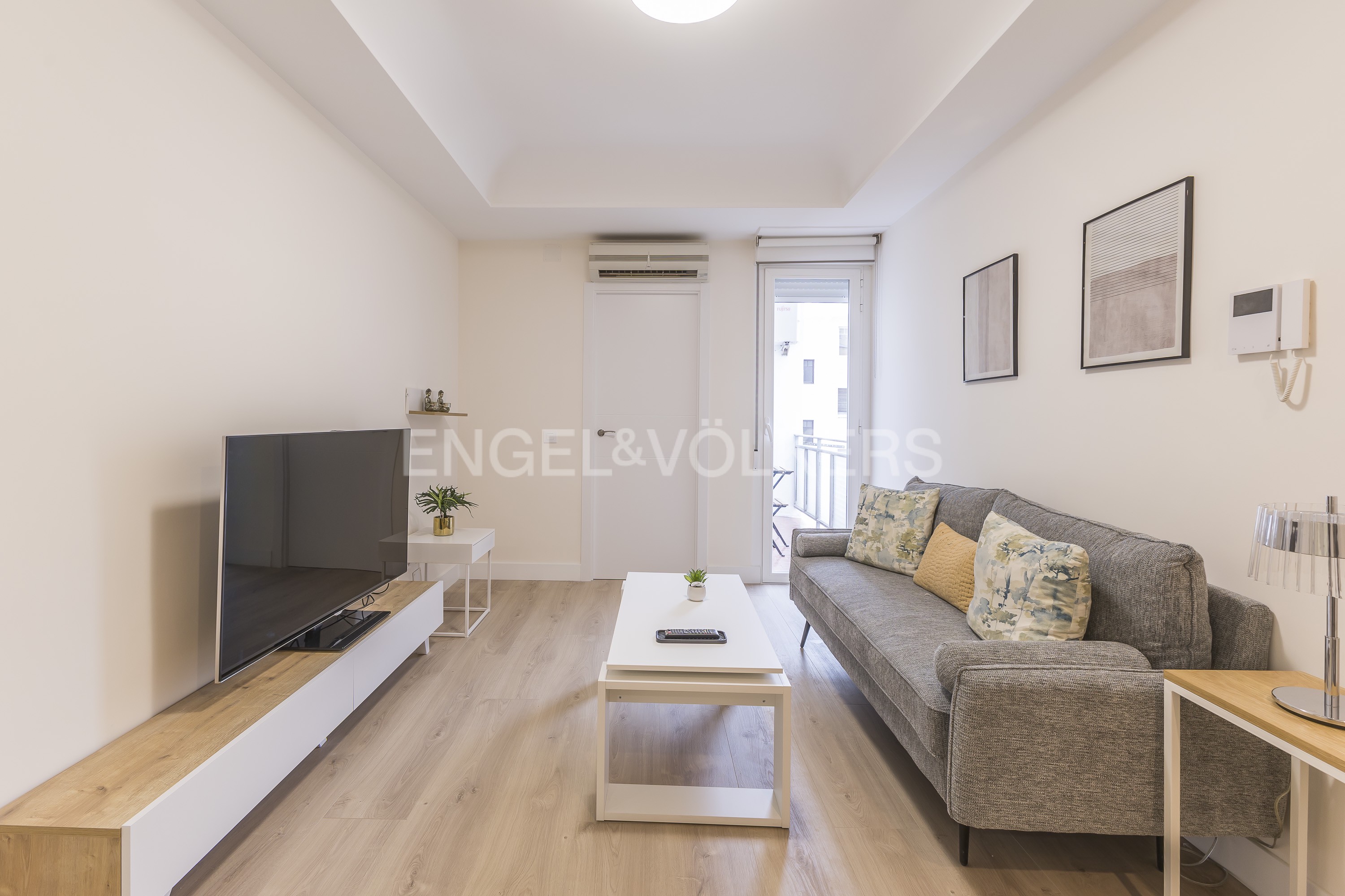 Piso amueblado reformado a estrenar en calle Goya, Salamanca