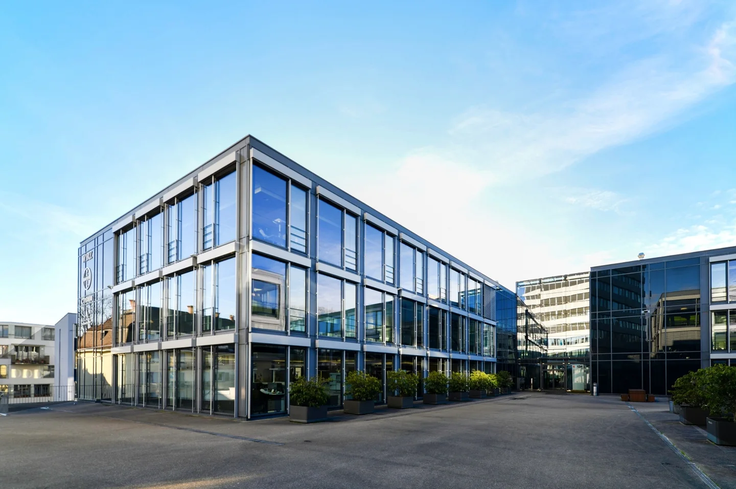 MODERNES OPEN SPACE OFFICE NAHE SIHLCITY