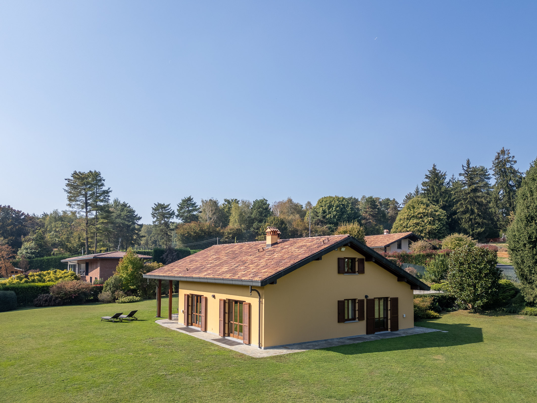 Detached villa with a large garden, next to the Villa d’Este Golf Club