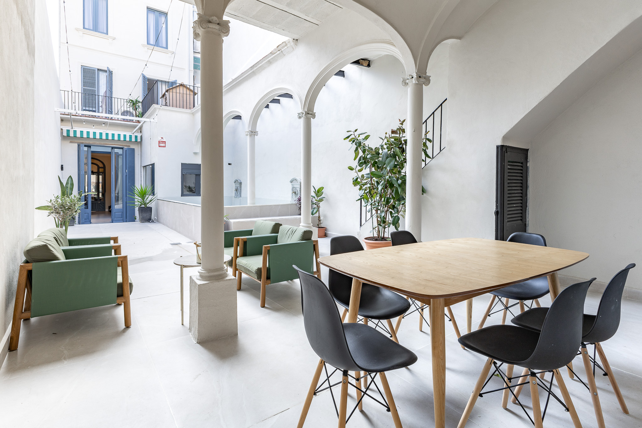 Spectacular 19th-century house, renovated in 2025, in the center of El Masnou