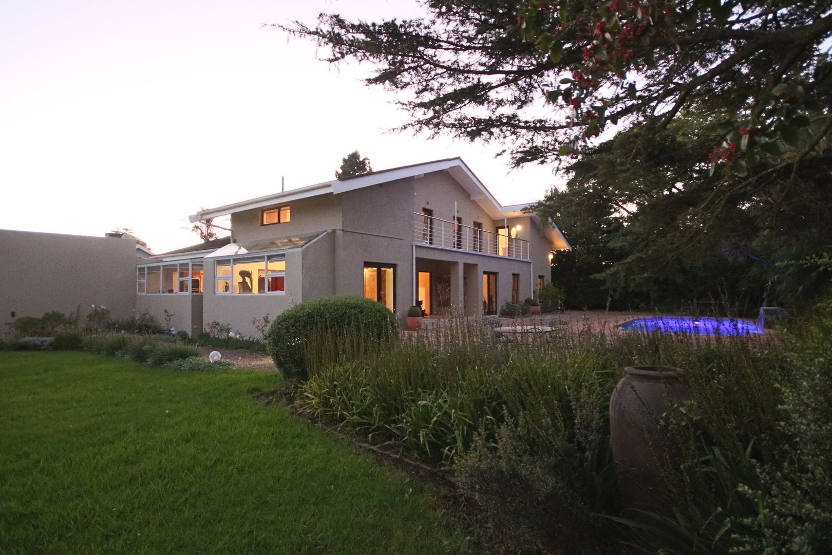 Timeless dual-living family home in a desirable neighbourhood