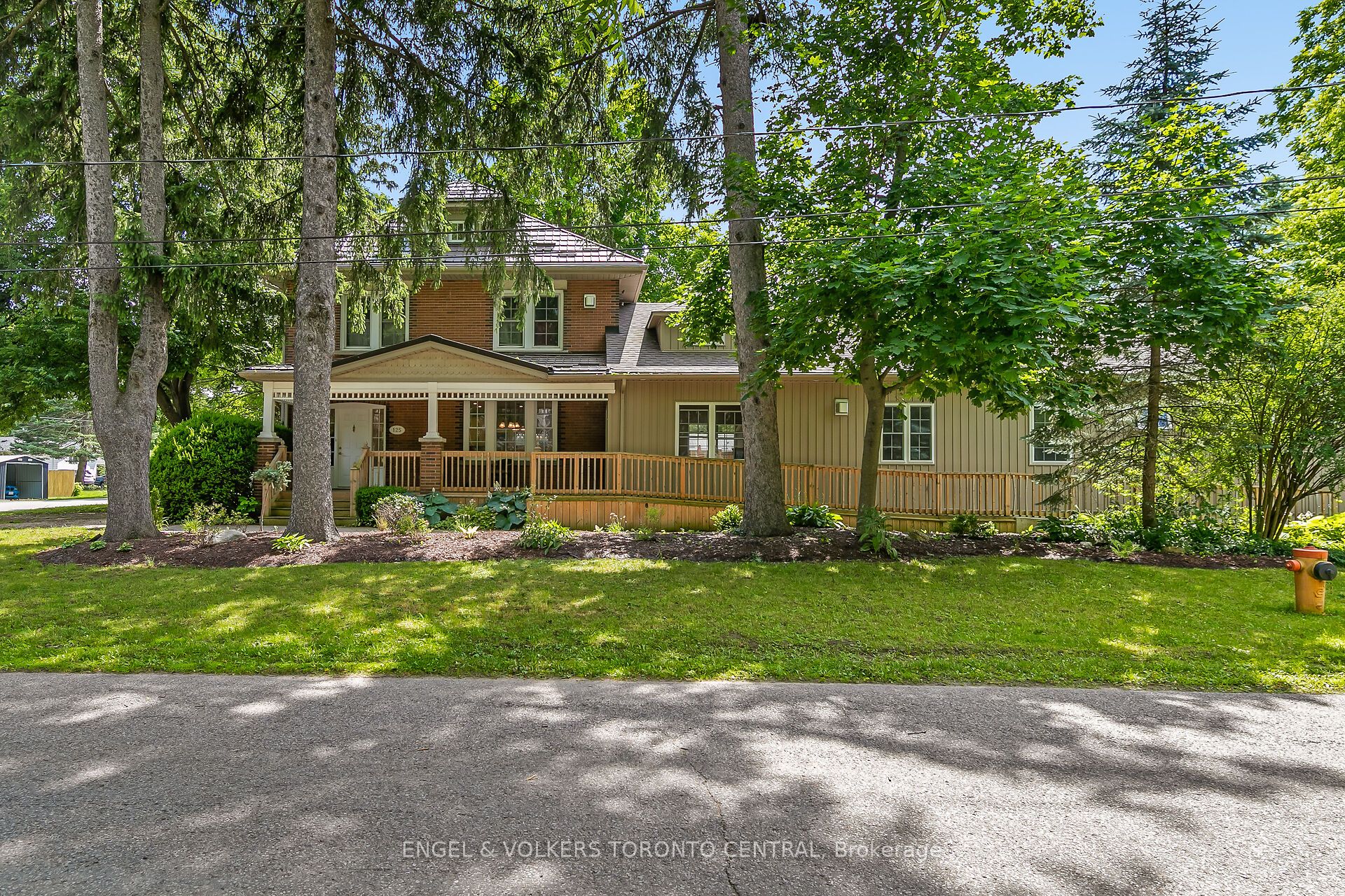 Exceptional Investment Opportunity In The Heart Of Rockwood