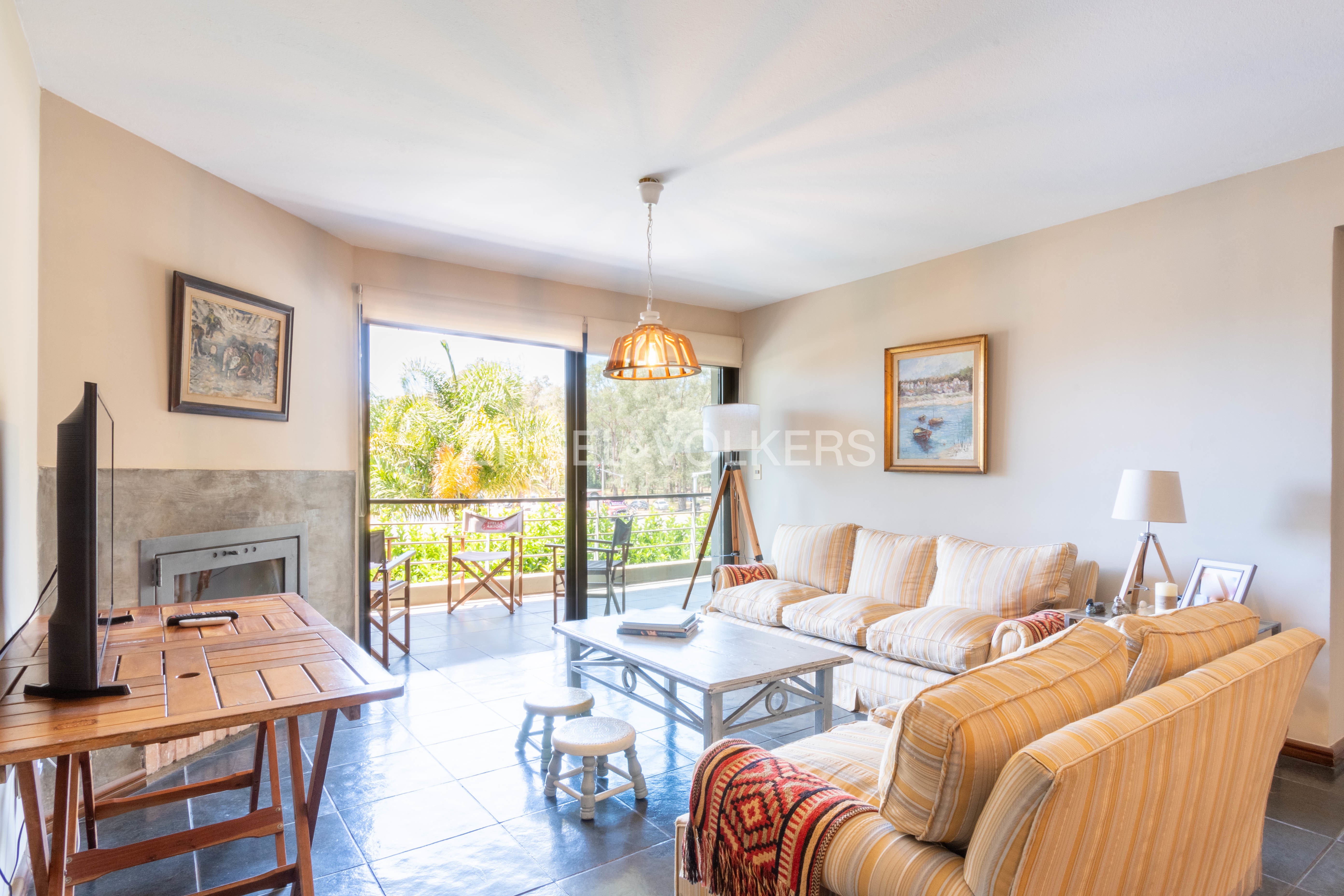 3 bedroom furnished apartment for rent in Carrasco Country