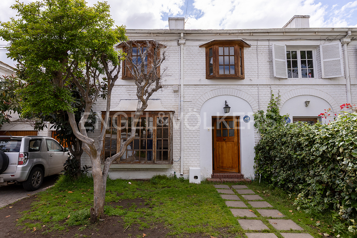Casa en Arriendo en pasaje cerrado Martin de Zamora