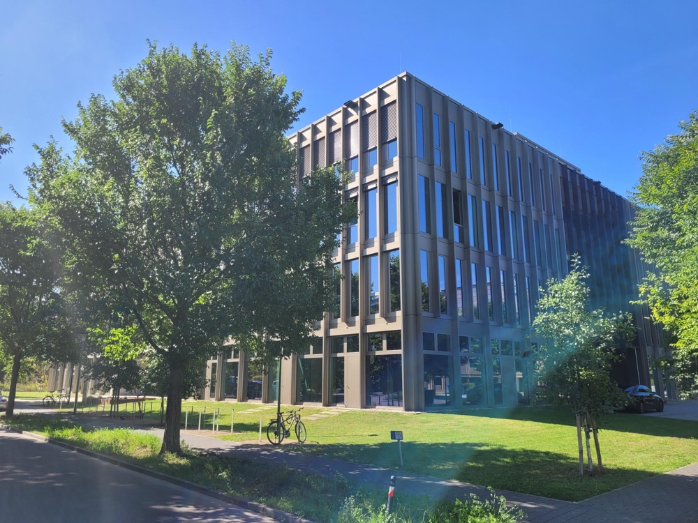 Moderne Bürofläche mit Top-Sichtbarkeit im EG