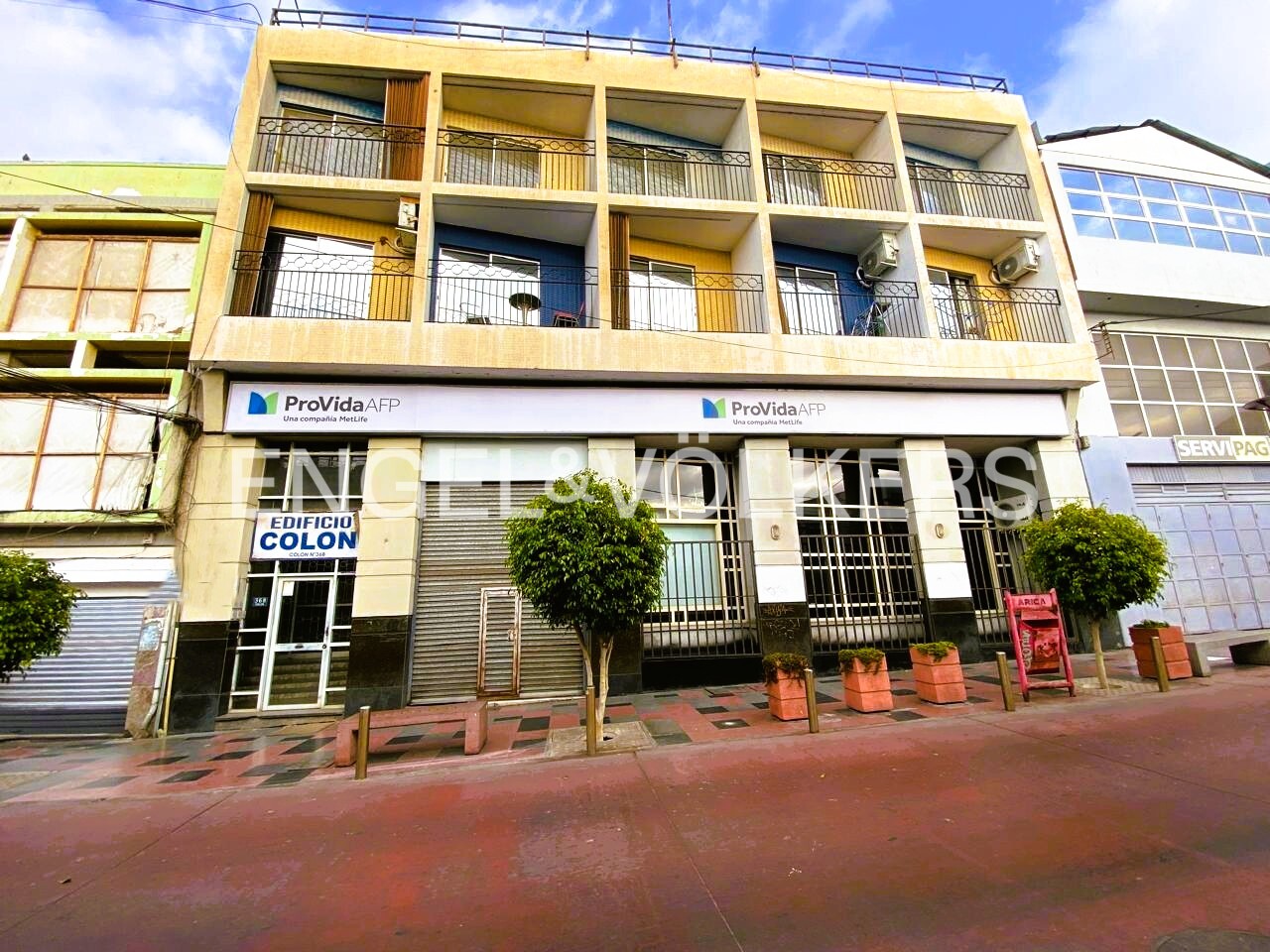 NOVEDOSO DEPARTAMENTO EN CALLE COLÓN