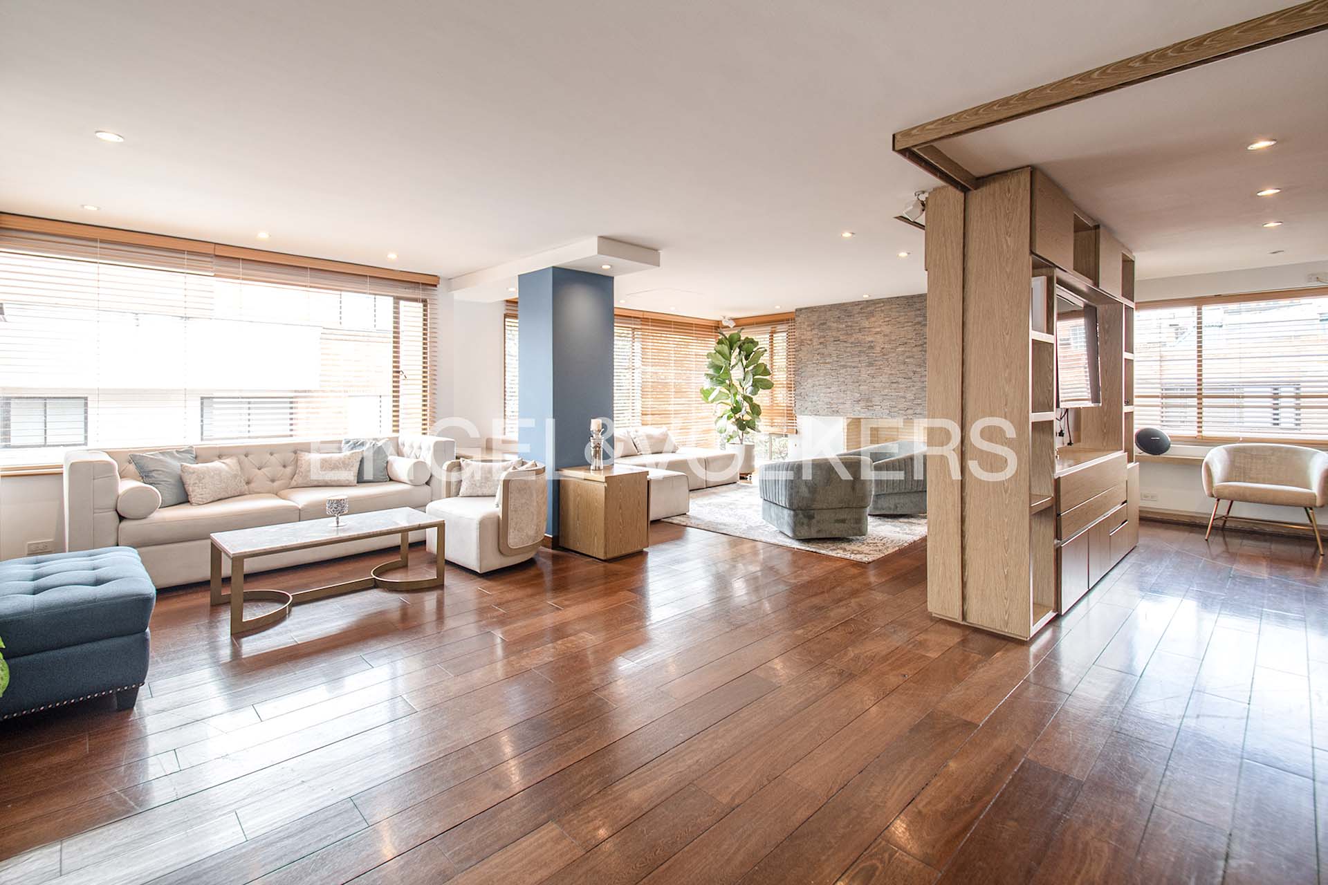 Penthouse con terraza para venta en Chicó Navarra