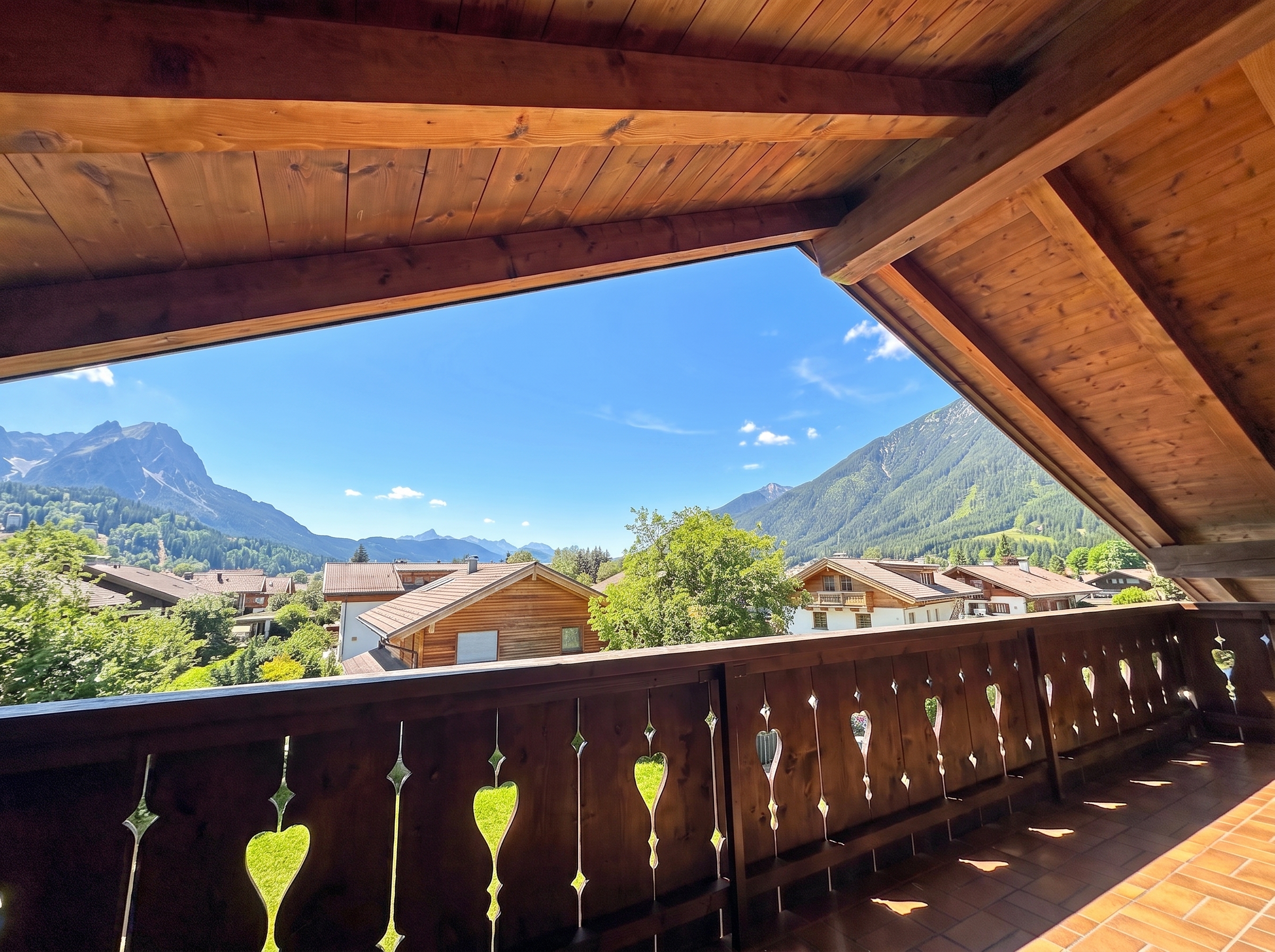 Dachgeschosswohnung in begehrter Wohnlage mit unverbaubarem Bergblick