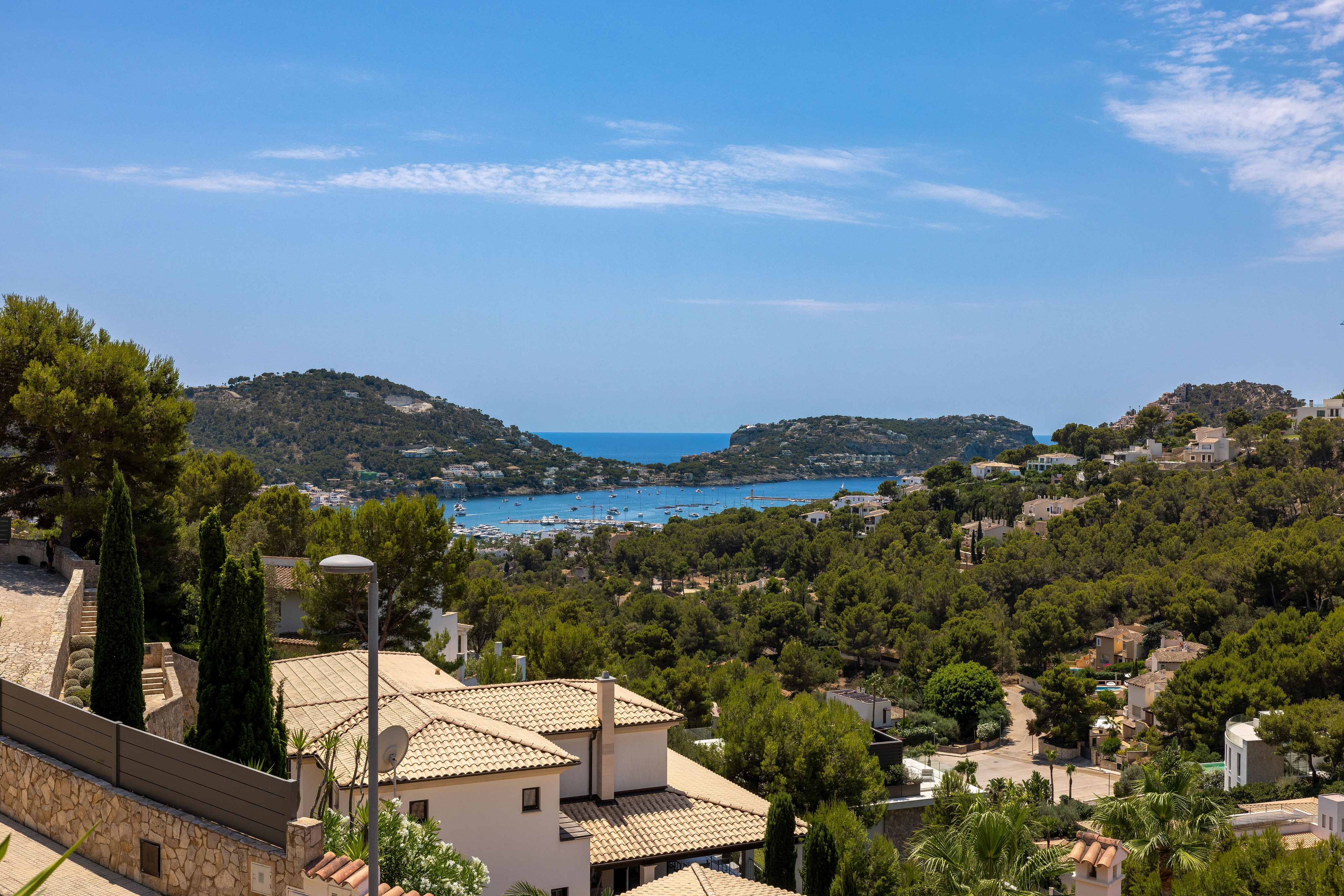 Mediterranean-style house with great potential, privacy and a stunning view of Port Andratx