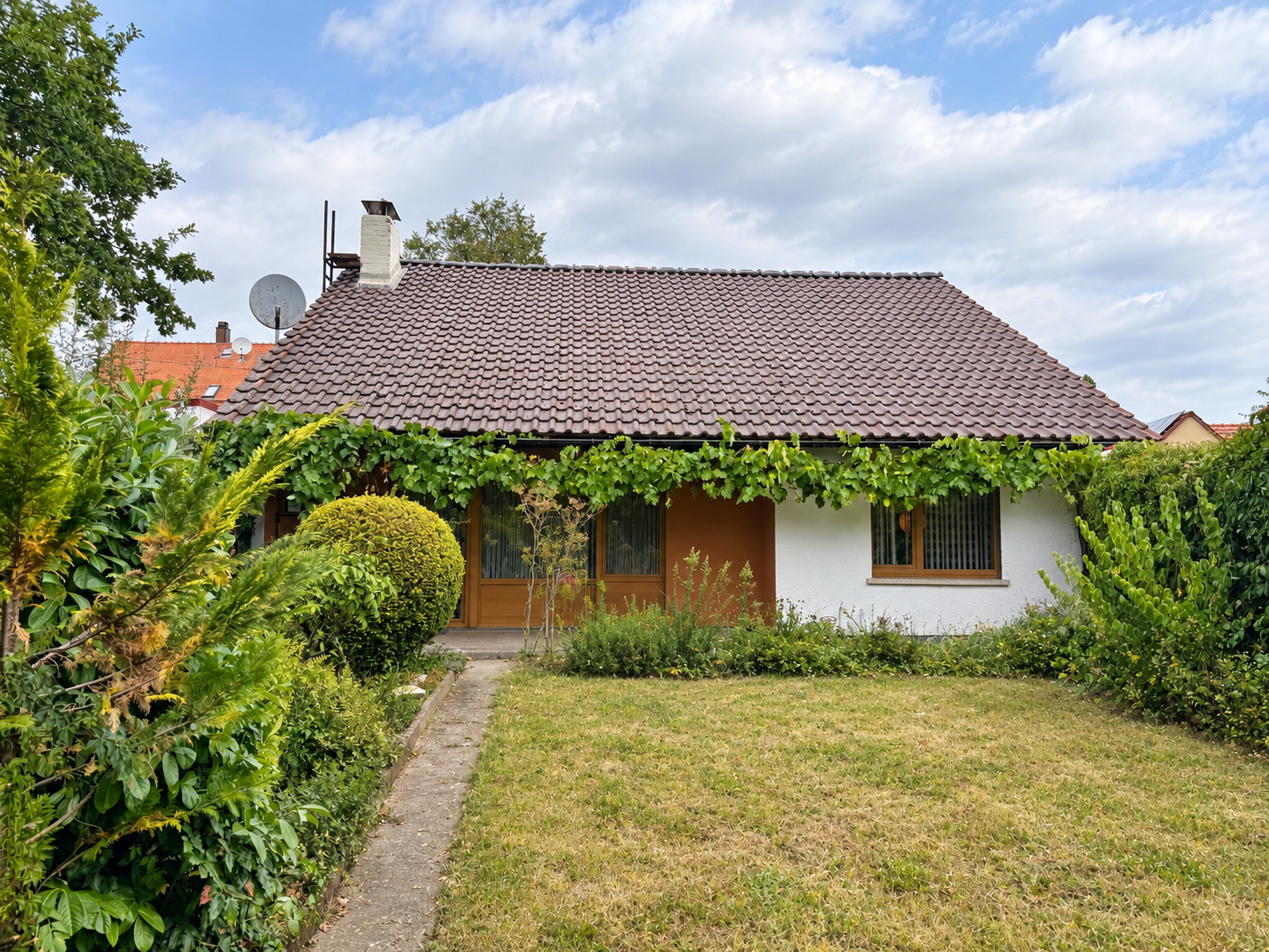 Naturnah wohnen: Einfamilienhaus in Feldrandlage von Worms-Weinsheim