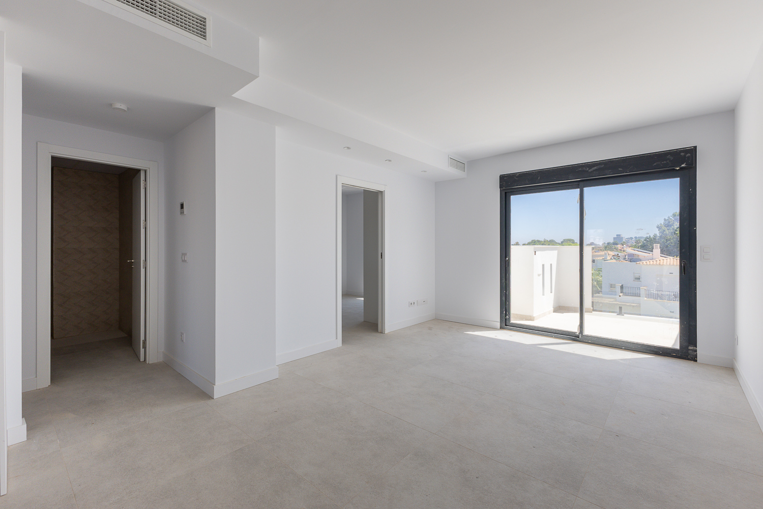 Exclusivo penthouse con solárium privado de 50 m² en Dénia
