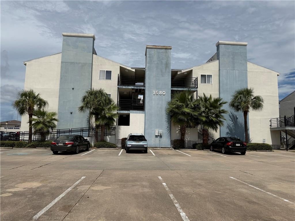 Fully Renovated Waterfront Condo with Marina Views