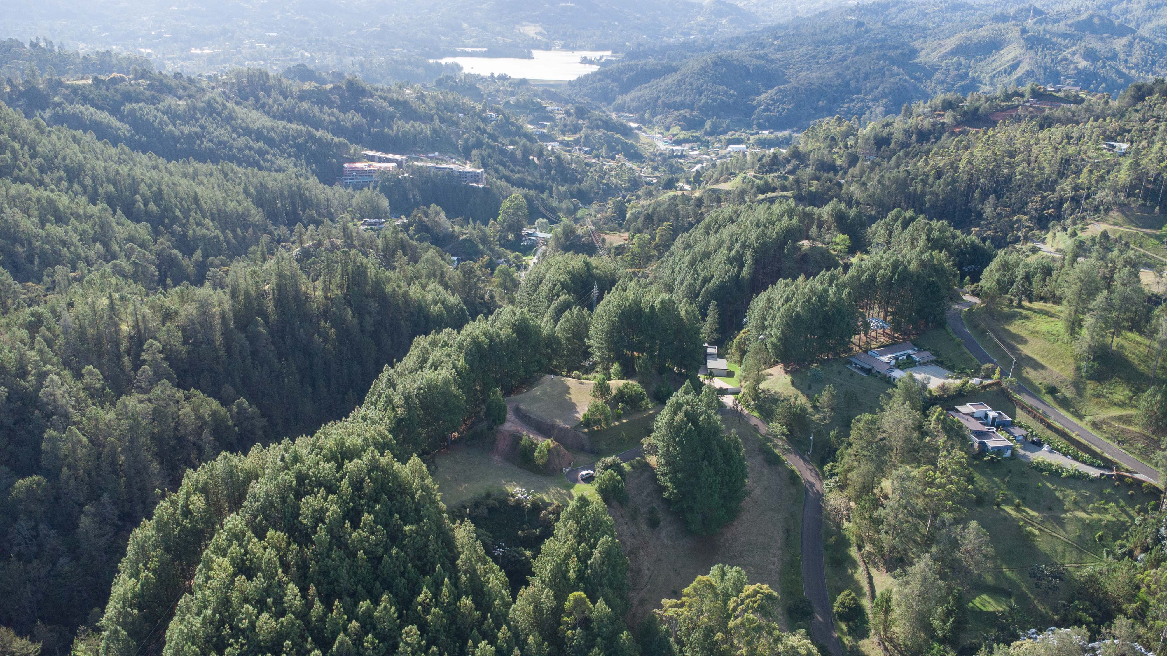 Lote con vista a represa La Fe para venta. Don Diego, El Retiro