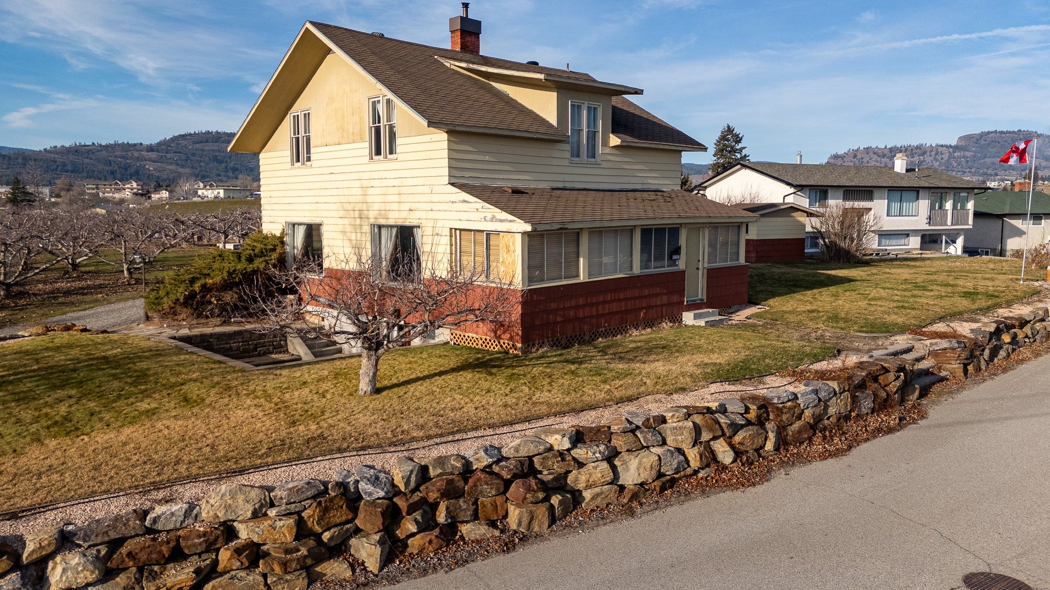 Heritage Charm & Lake Views
