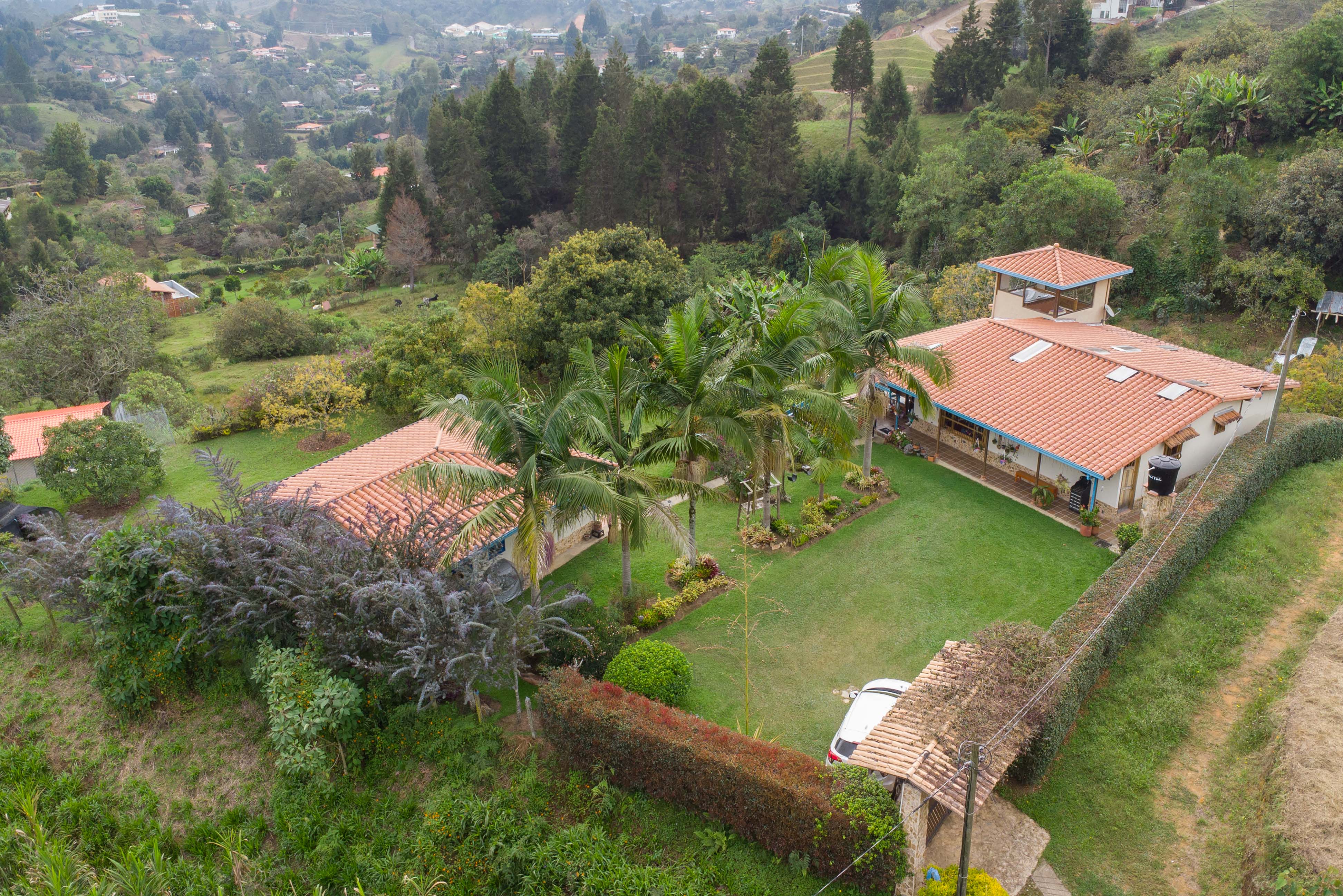 Casa finca para venta en Llanogrande