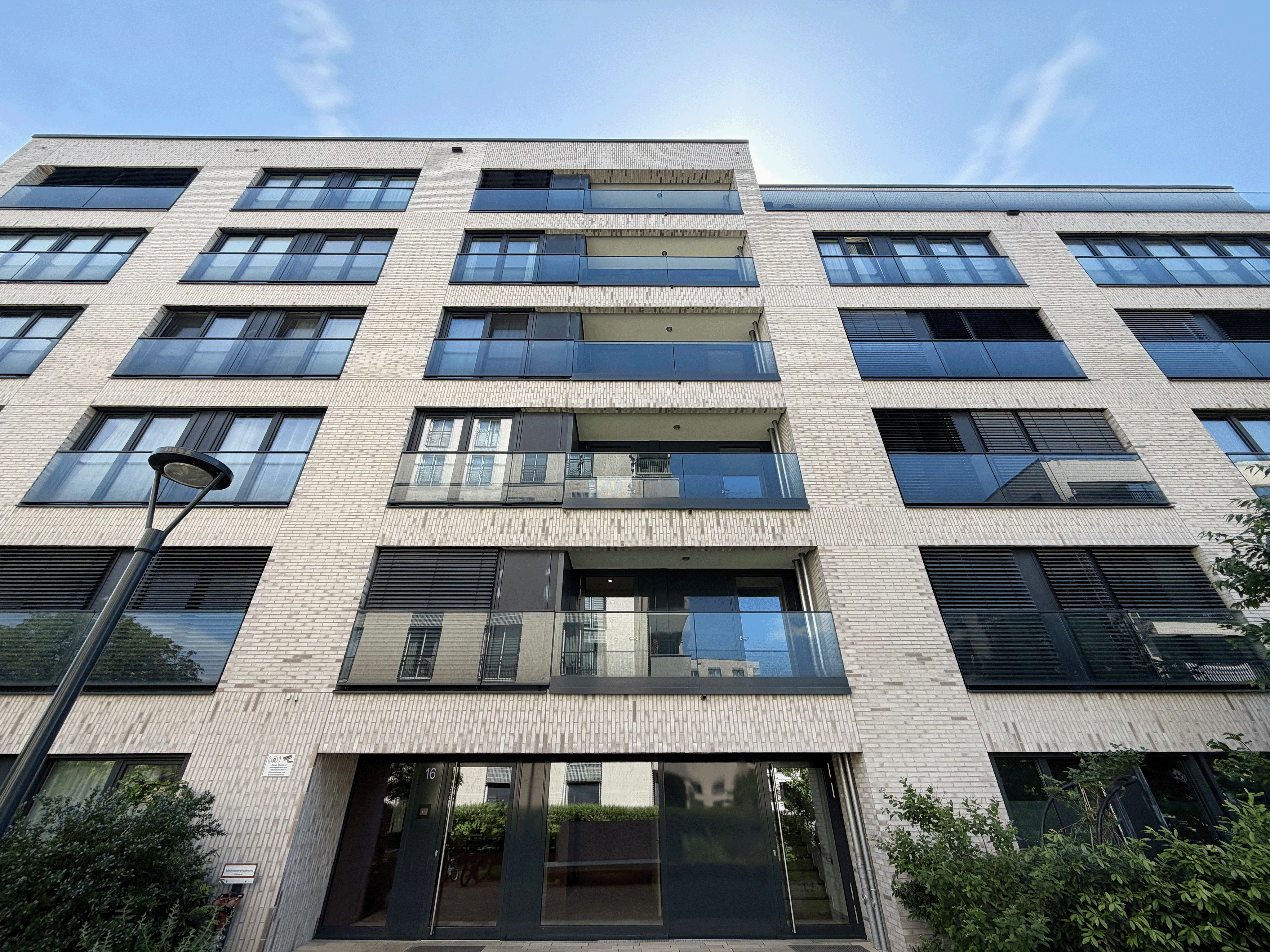 Modernes Wohnen im Maximilians Quartier   Helle 3-Zimmer-Wohnung mit Südbalkon