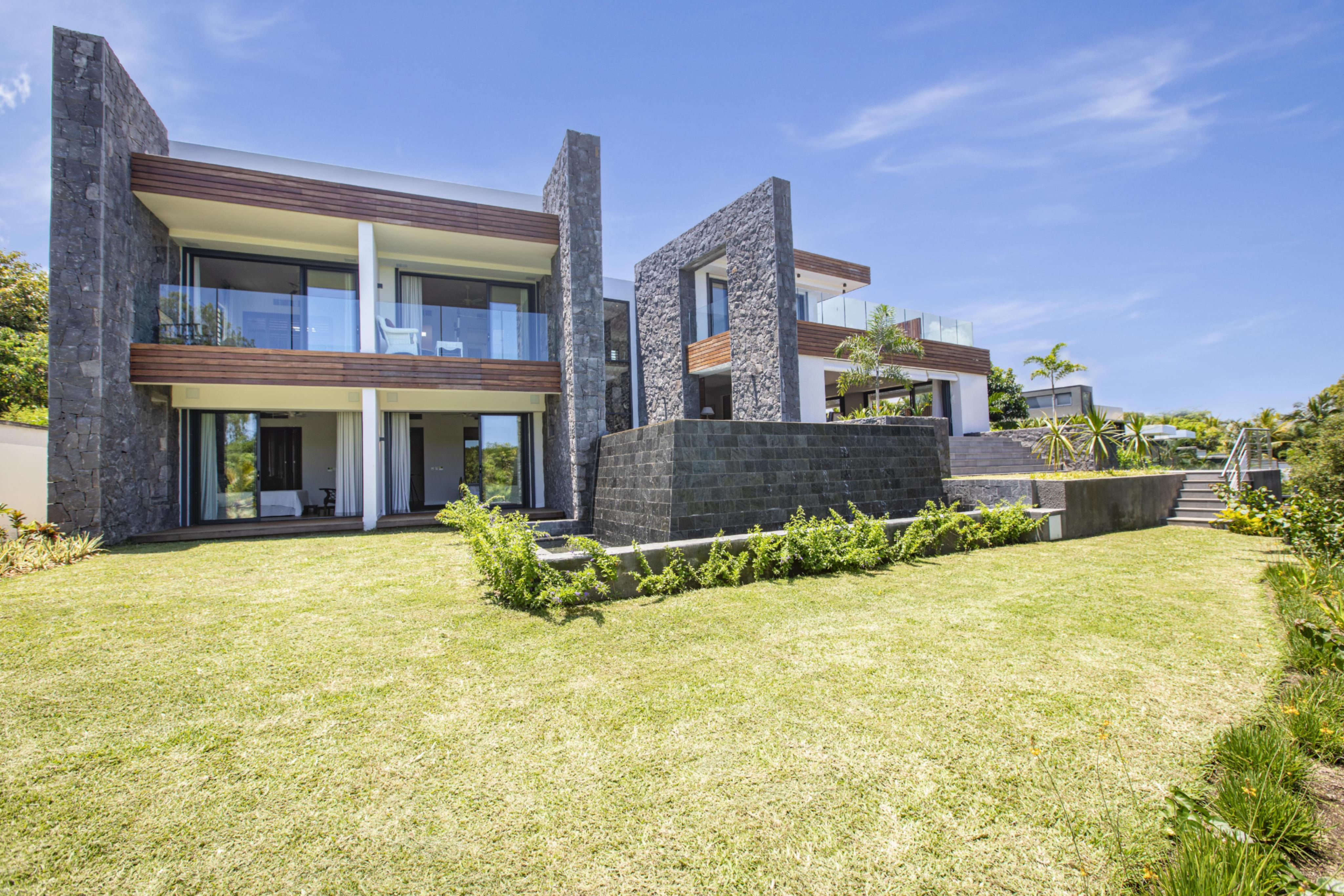 Exceptional Riverside Villa in Prime Smart City Location