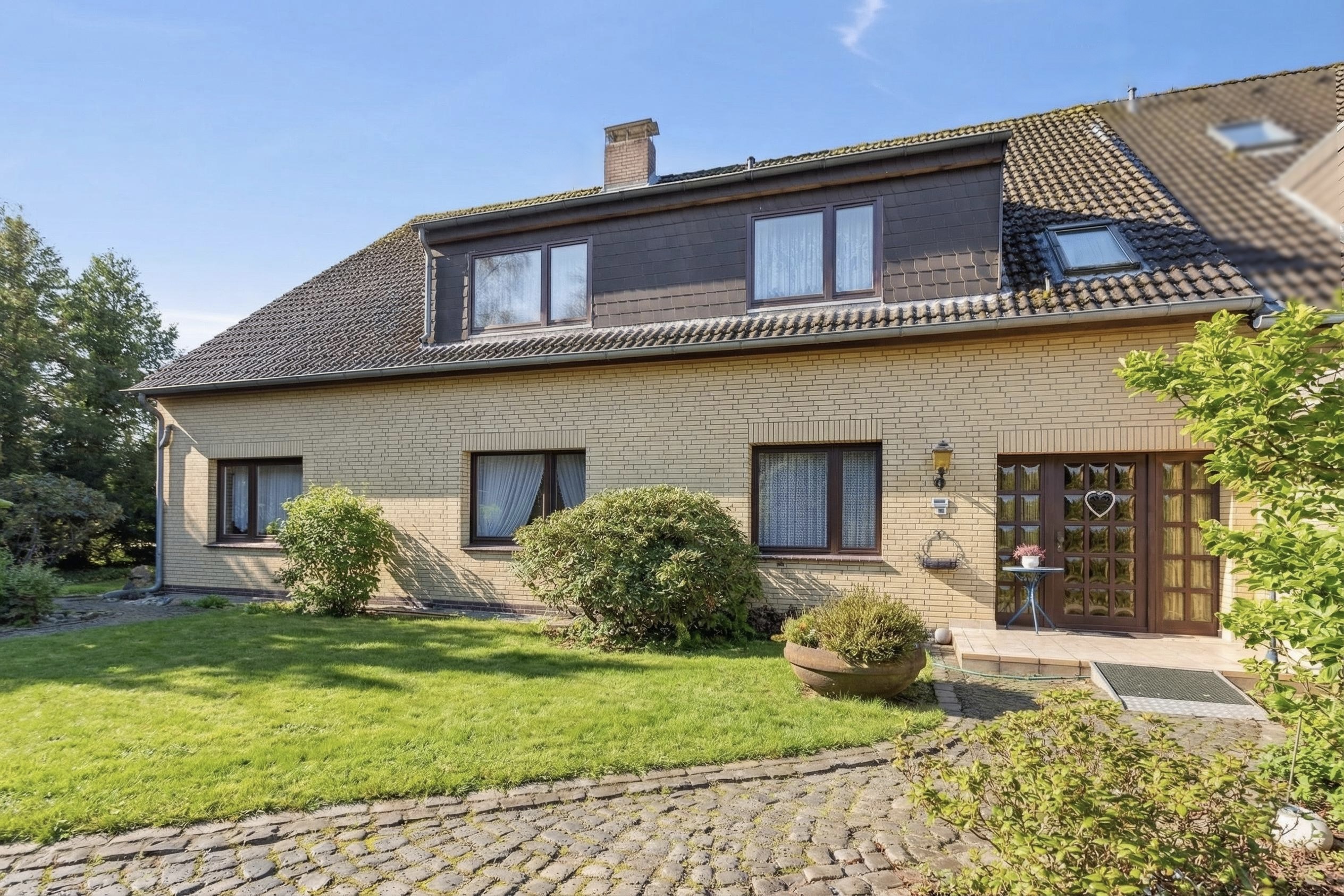 Kapitalanlage oder Familientraum: viel Platz für attraktive Möglichkeiten