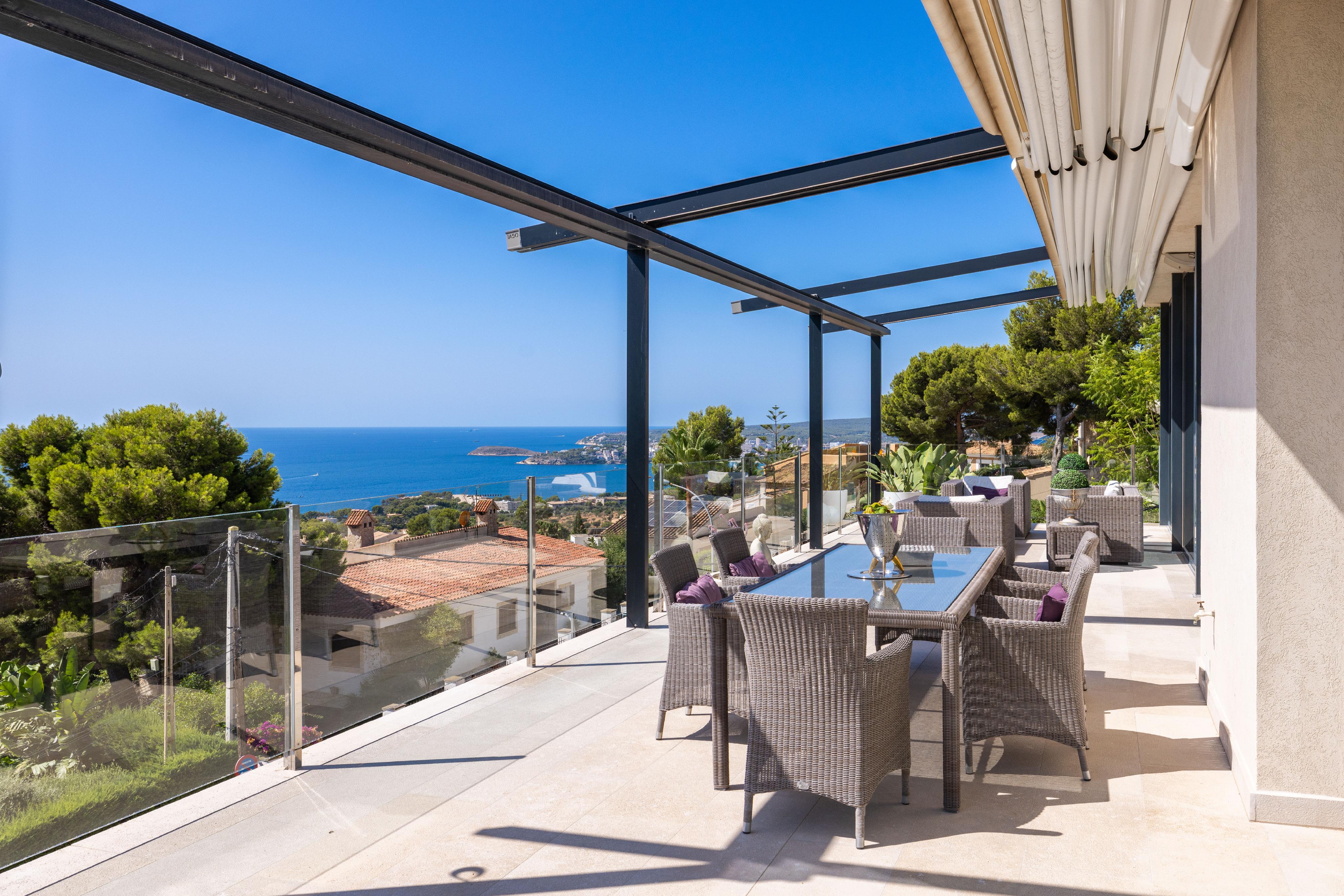 Beautiful sea view villa in quiet area in Costa d'en Blanes