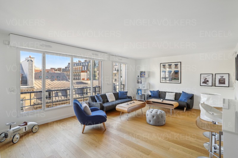 Appartement 5eme étage, refait à neuf - Matignon / Elysée