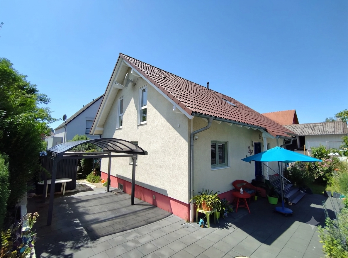Modernes Einfamilienhaus mit PV-Anlage & Wellness-Oase in Renchen